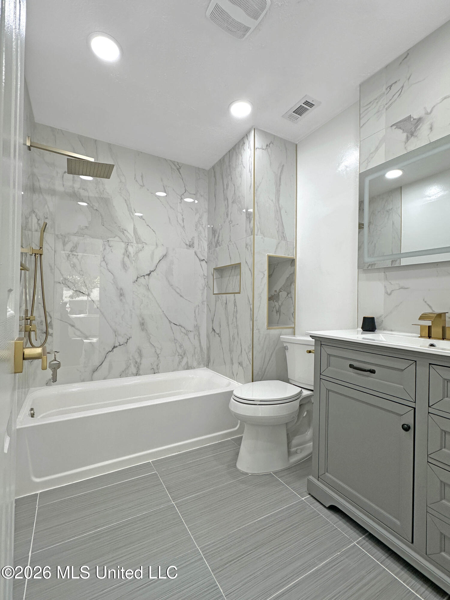 1202 13th Street Property Photo 6