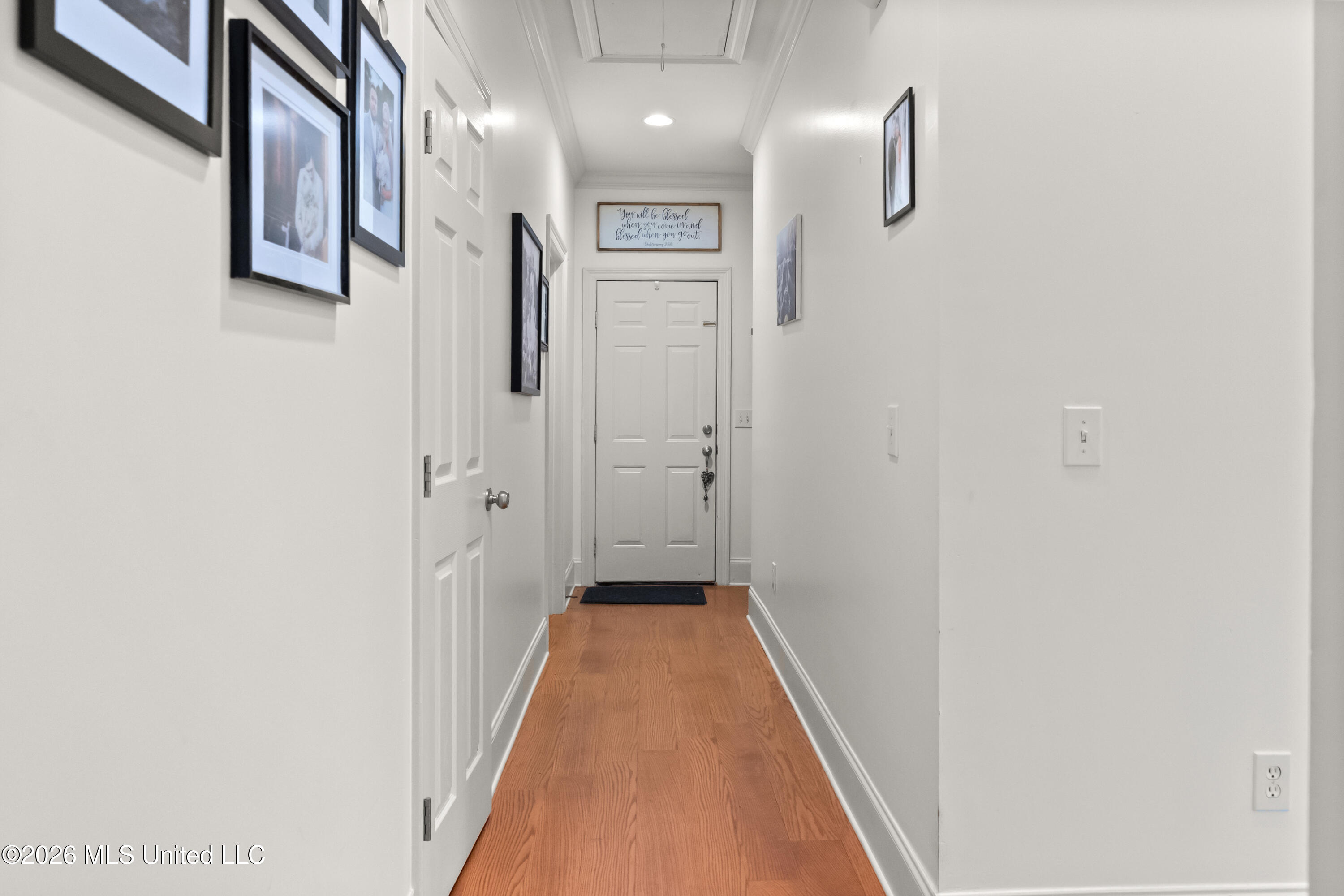 216 Calhoun Drive Property Photo 11