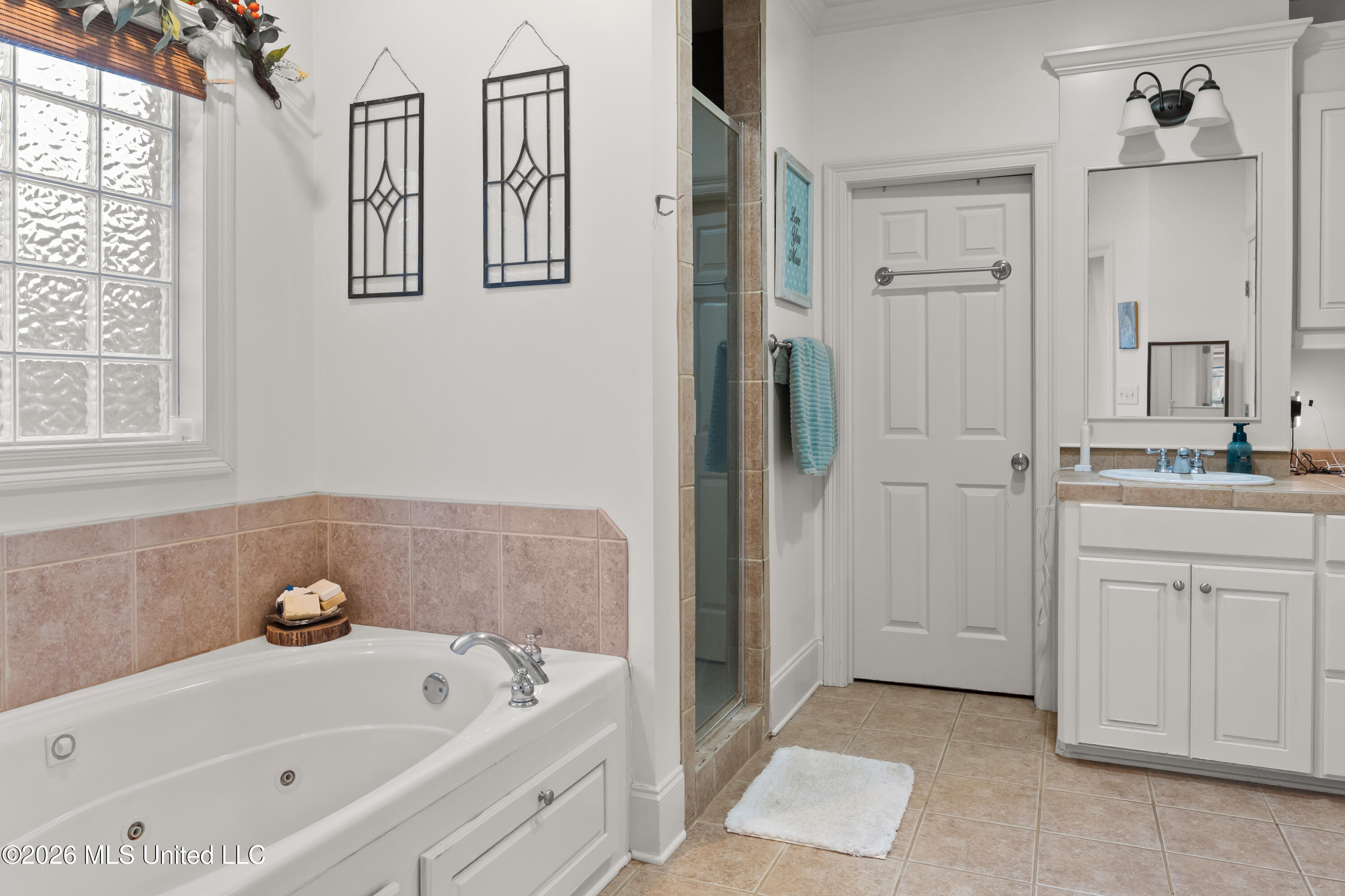 216 Calhoun Drive Property Photo 14