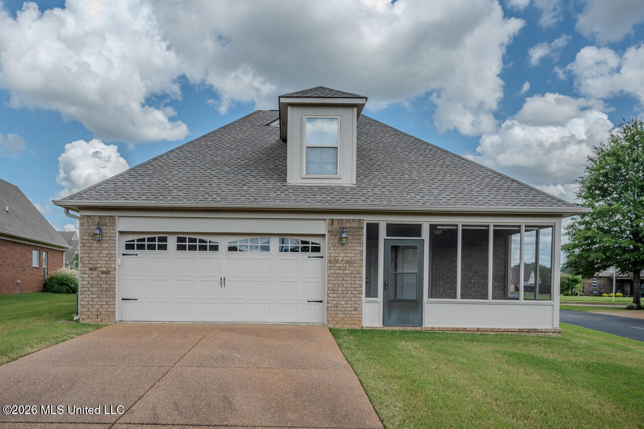 5905 Savannah Crossing Property Photo 4