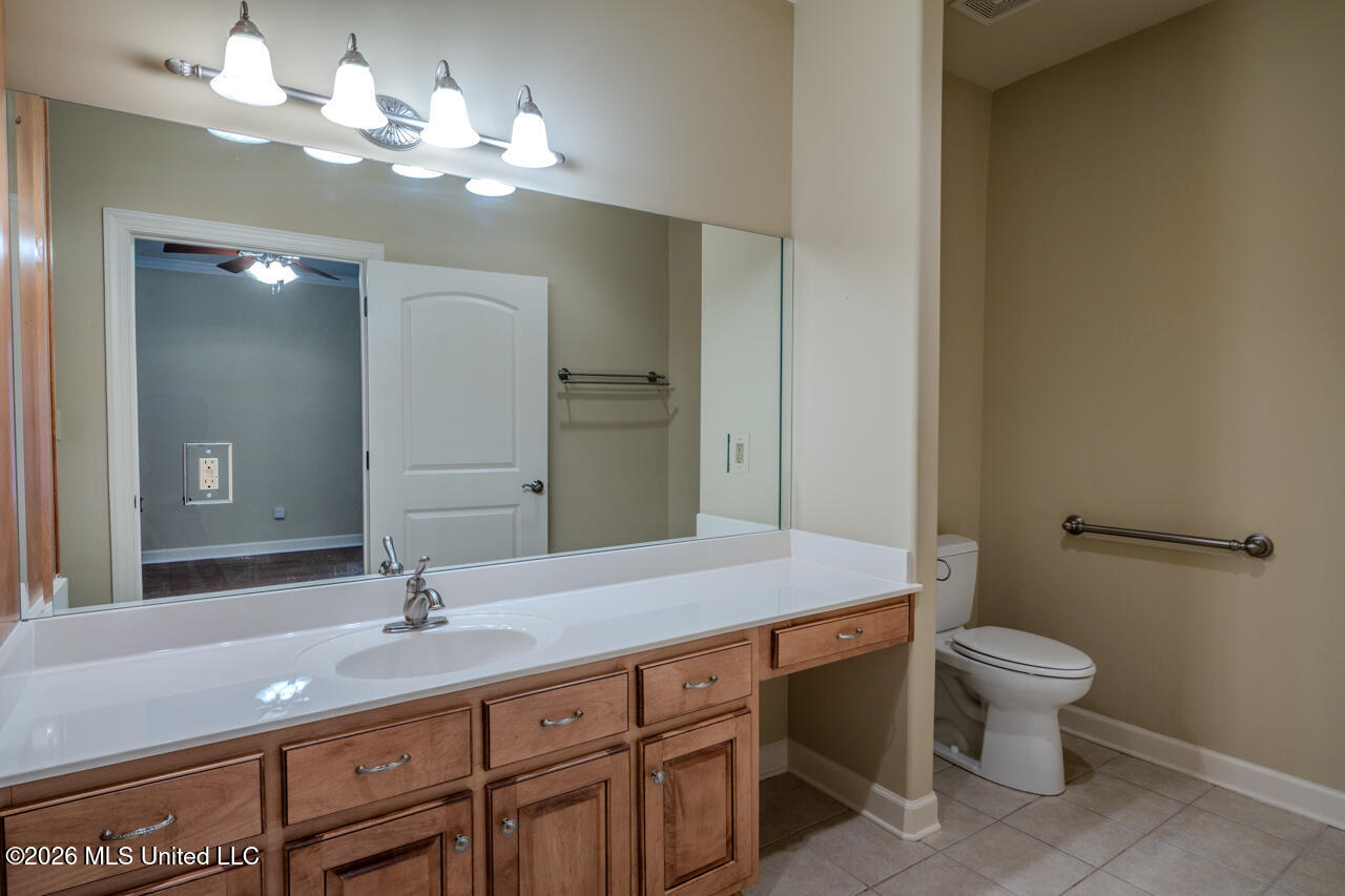 5905 Savannah Crossing Property Photo 11
