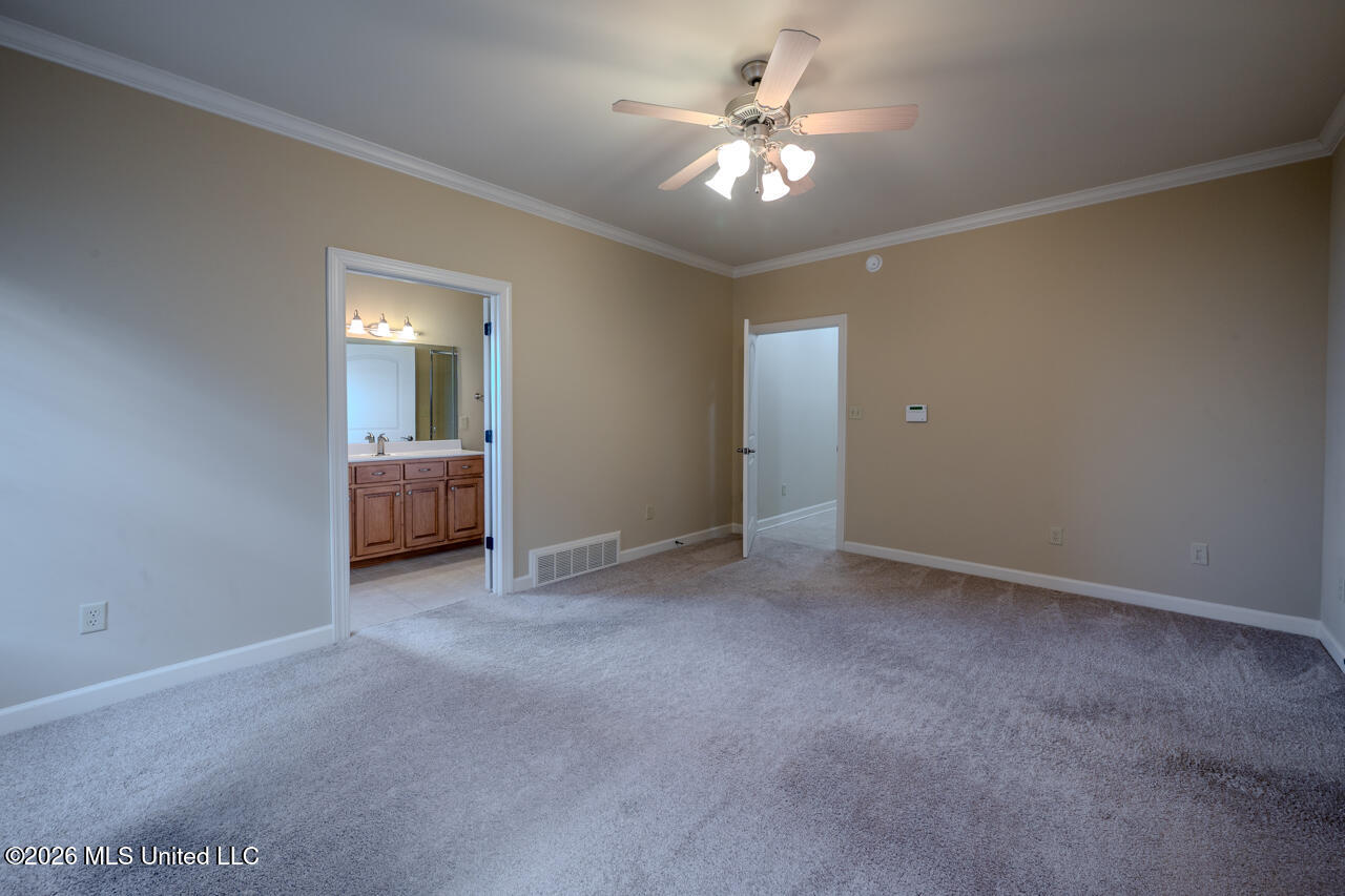 5905 Savannah Crossing Property Photo 24