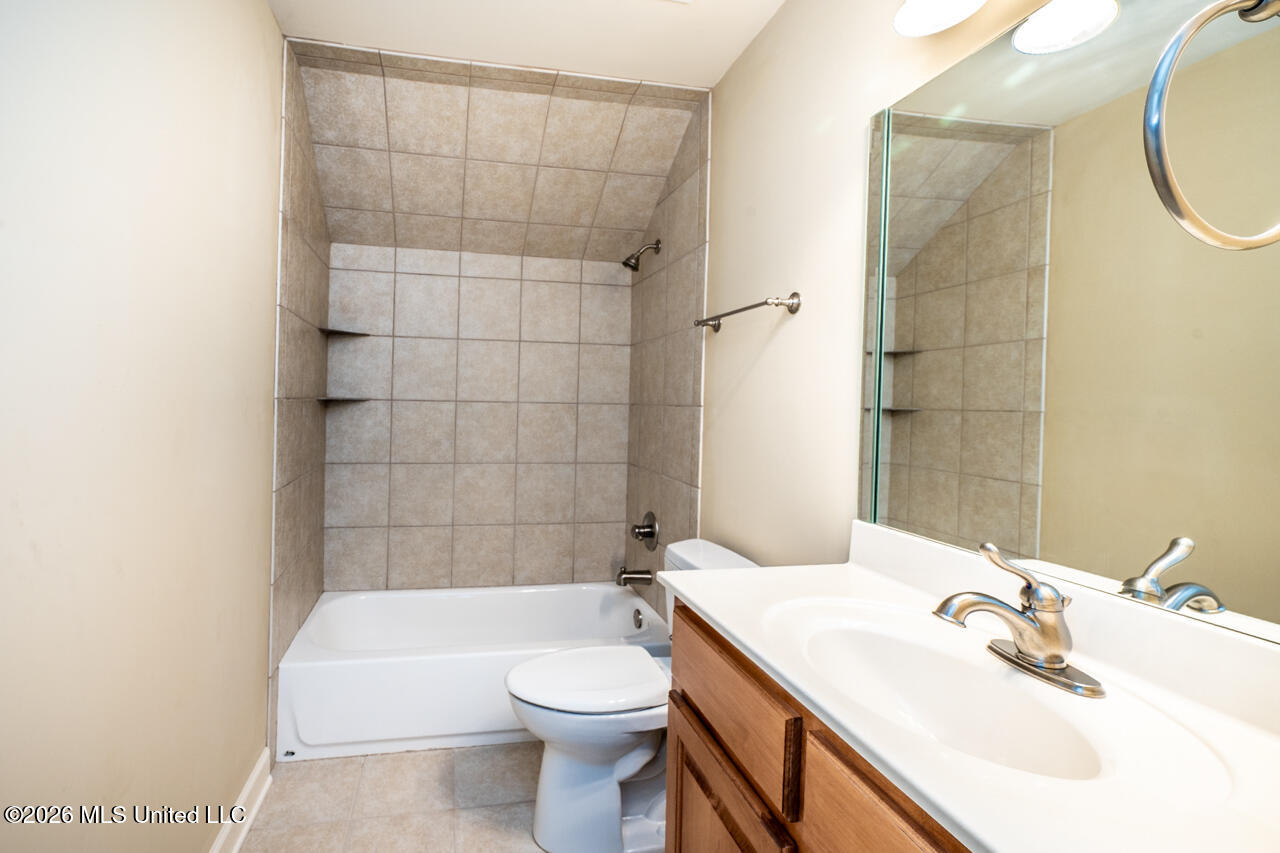 5905 Savannah Crossing Property Photo 36