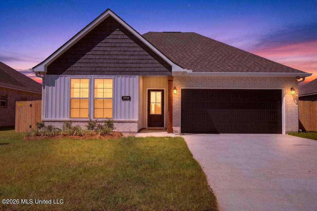 7719 Claymont Circle Property Photo 1