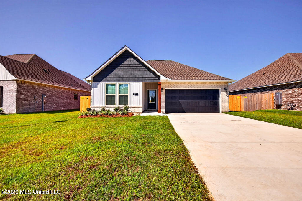 7719 Claymont Circle Property Photo 3