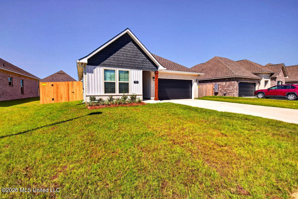 7719 Claymont Circle Property Photo 5