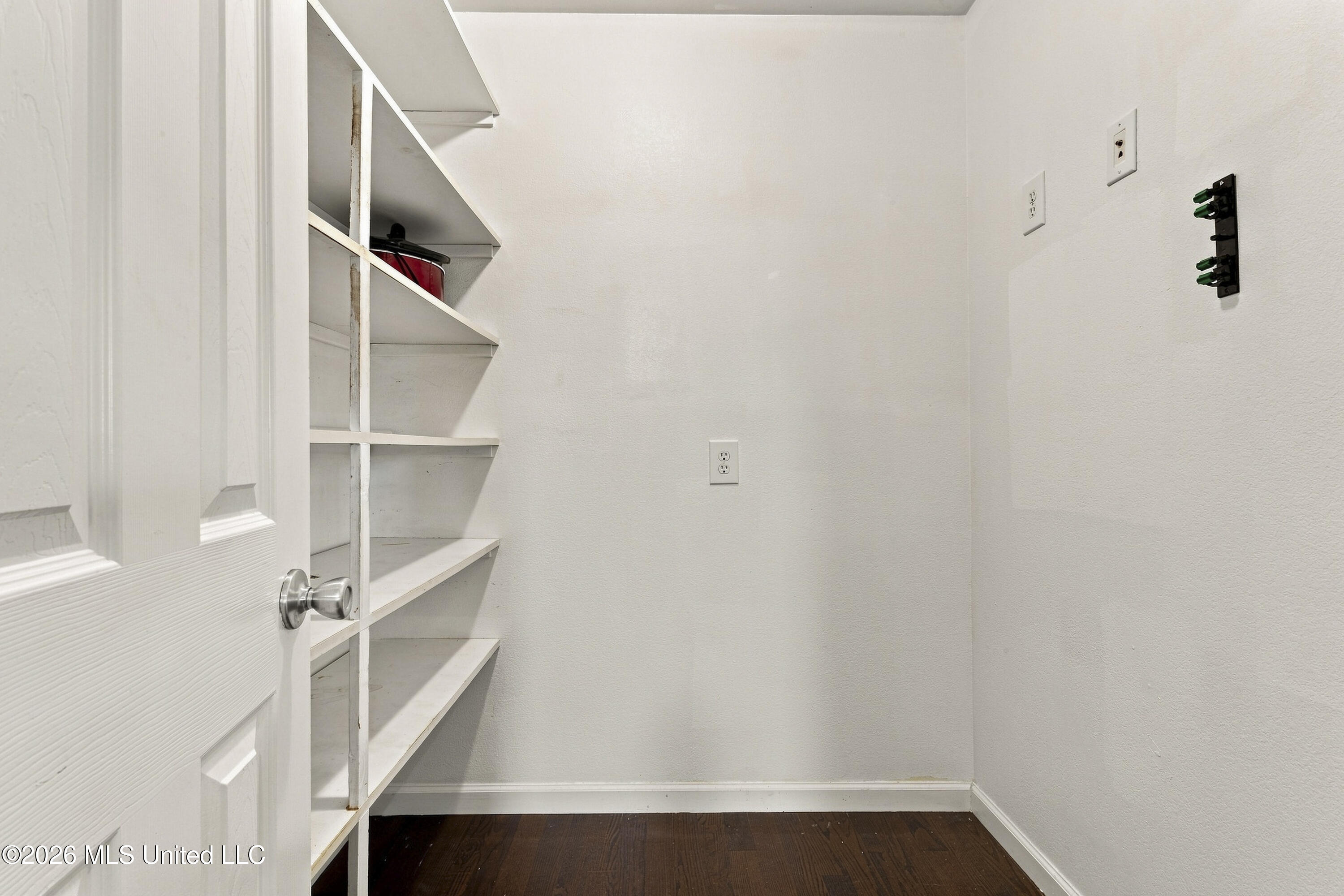 2119 E Simmons Bayou Drive Property Photo 19