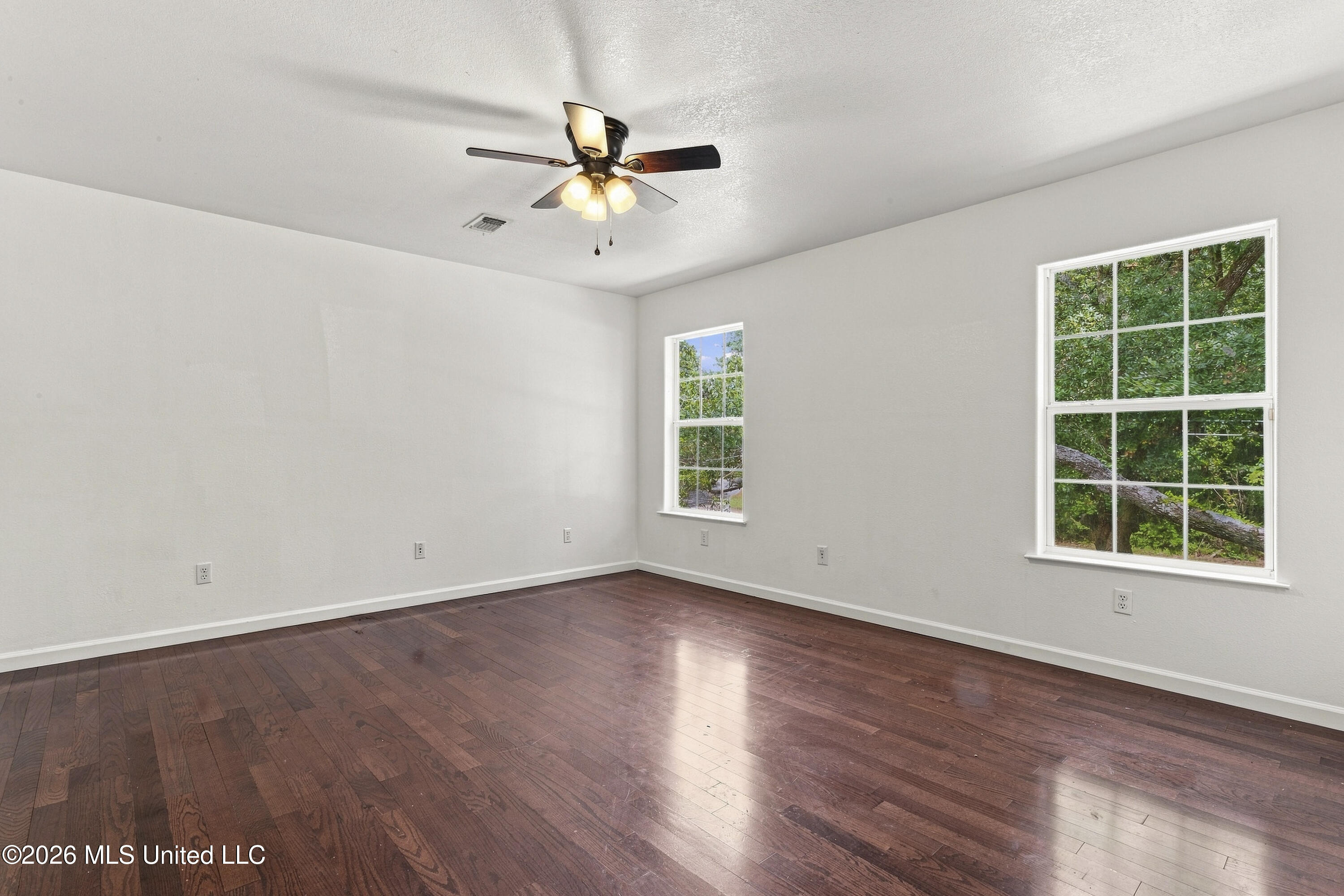 2119 E Simmons Bayou Drive Property Photo 20