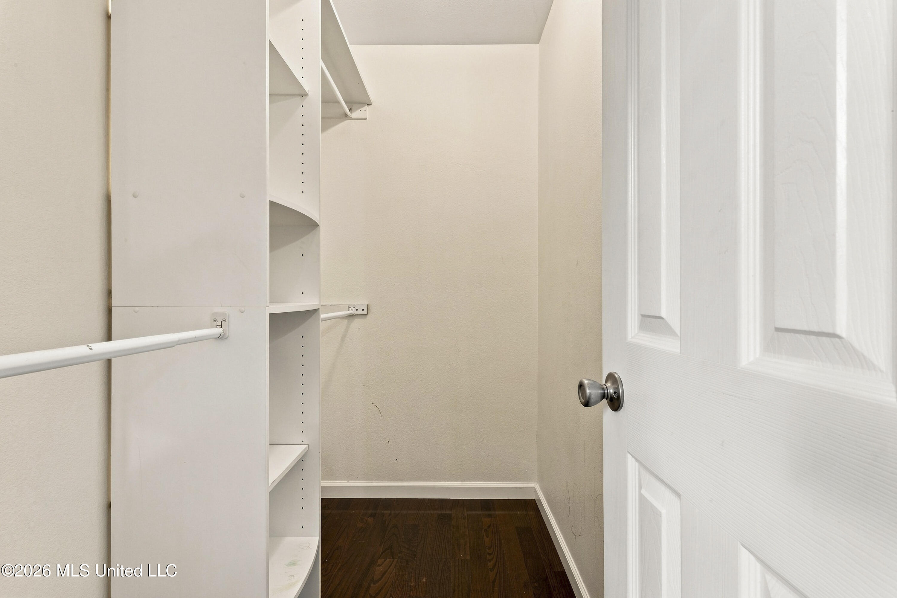 2119 E Simmons Bayou Drive Property Photo 24