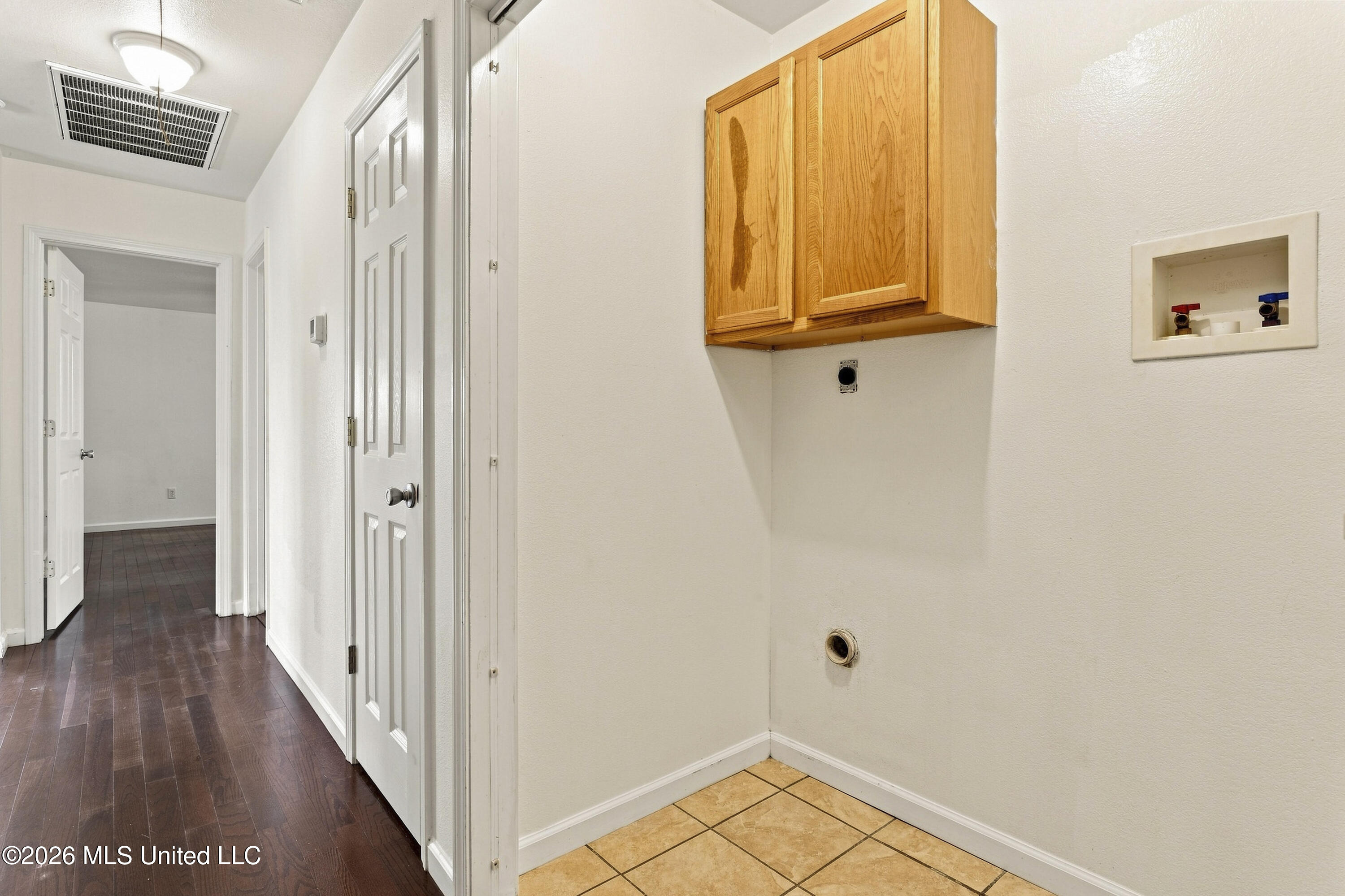 2119 E Simmons Bayou Drive Property Photo 29