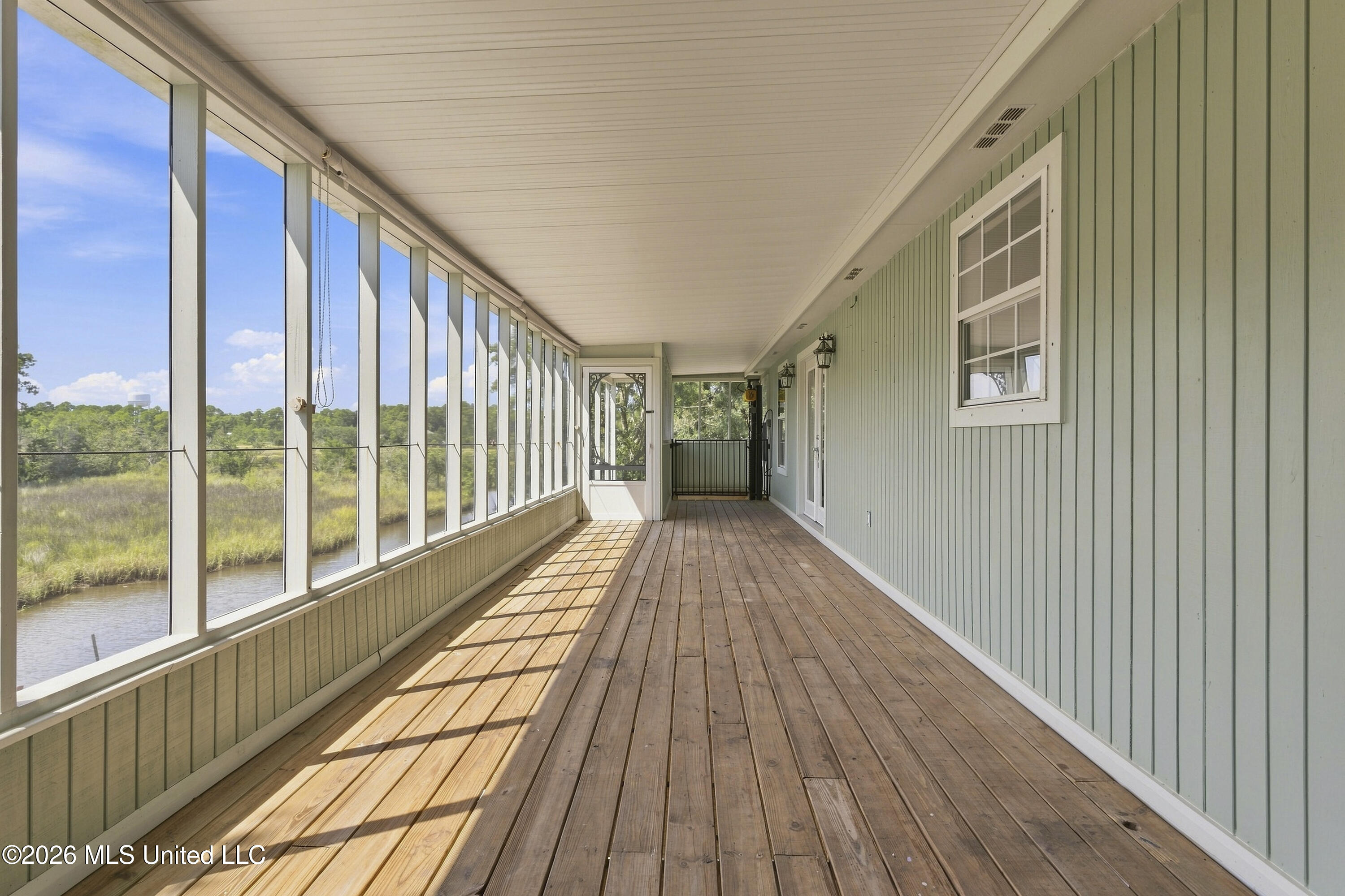 2119 E Simmons Bayou Drive Property Photo 31