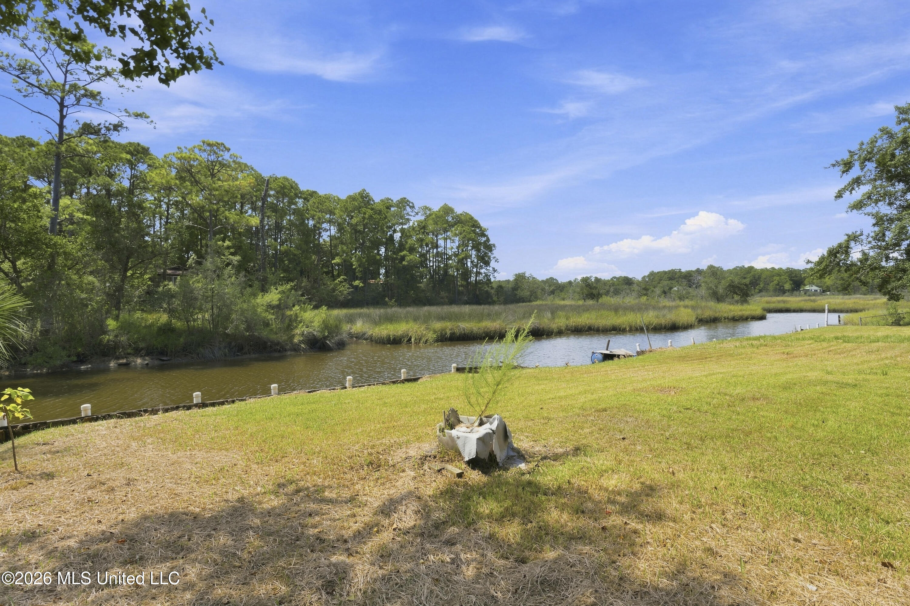 2119 E Simmons Bayou Drive Property Photo 38