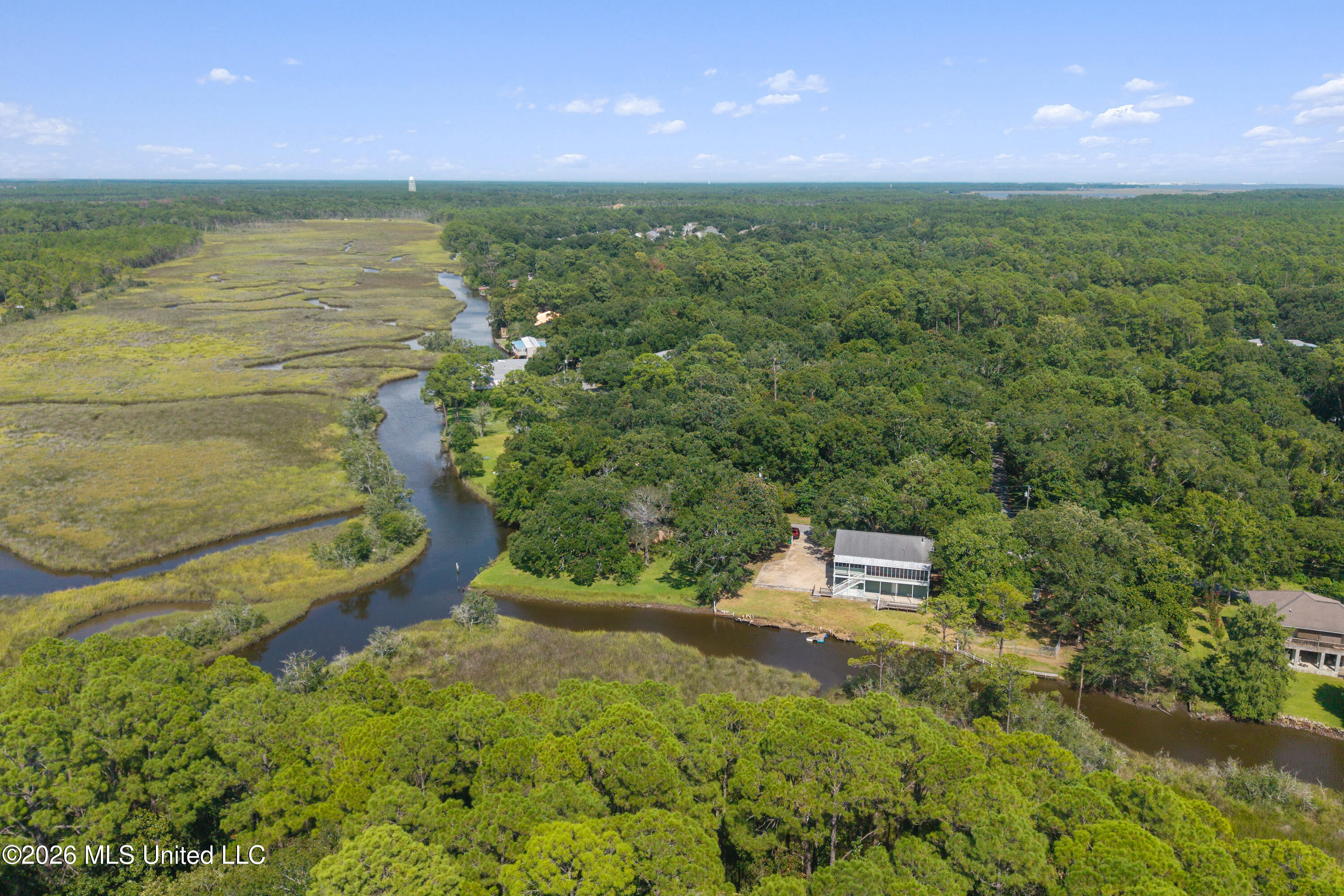2119 E Simmons Bayou Drive Property Photo 44