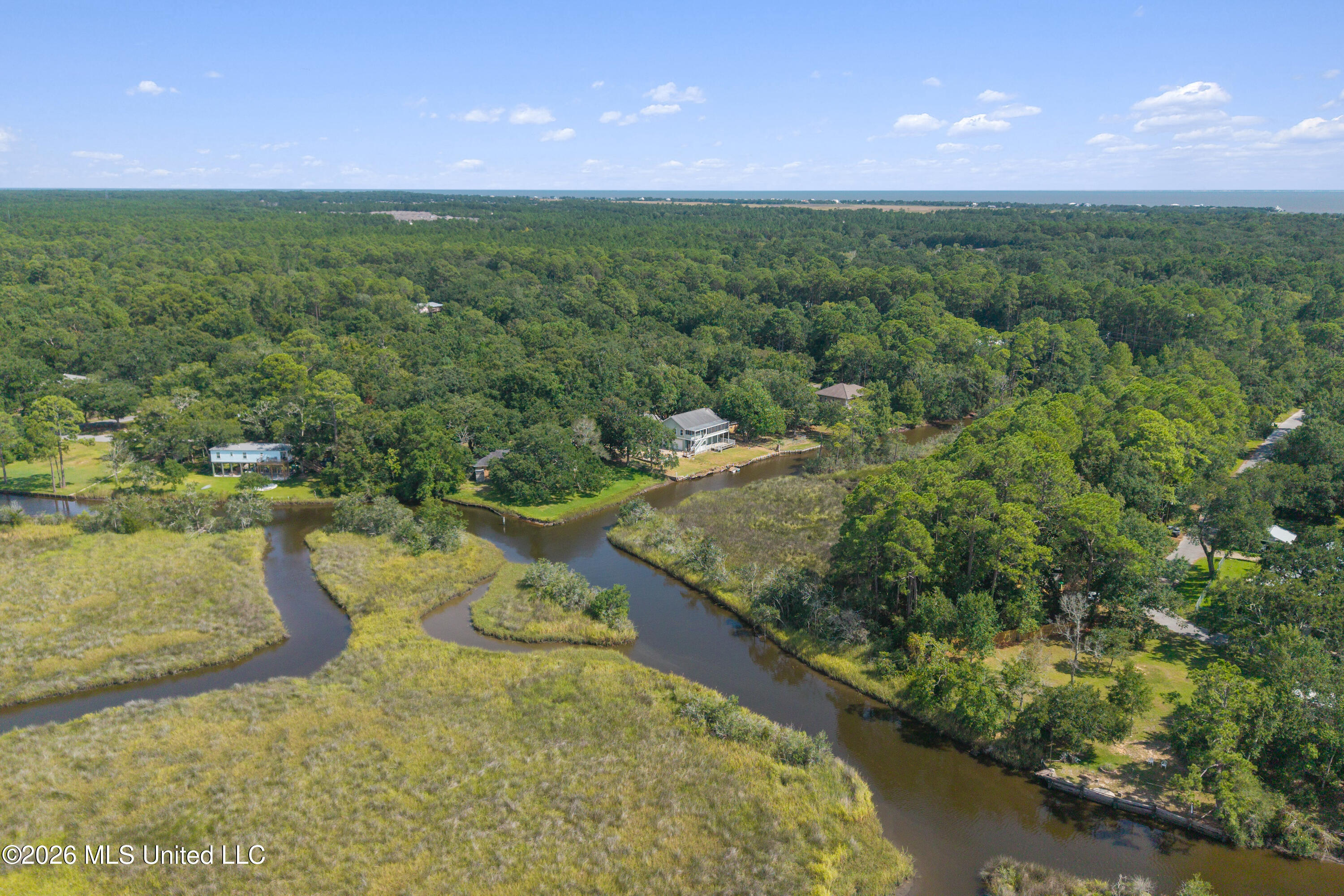 2119 E Simmons Bayou Drive Property Photo 50