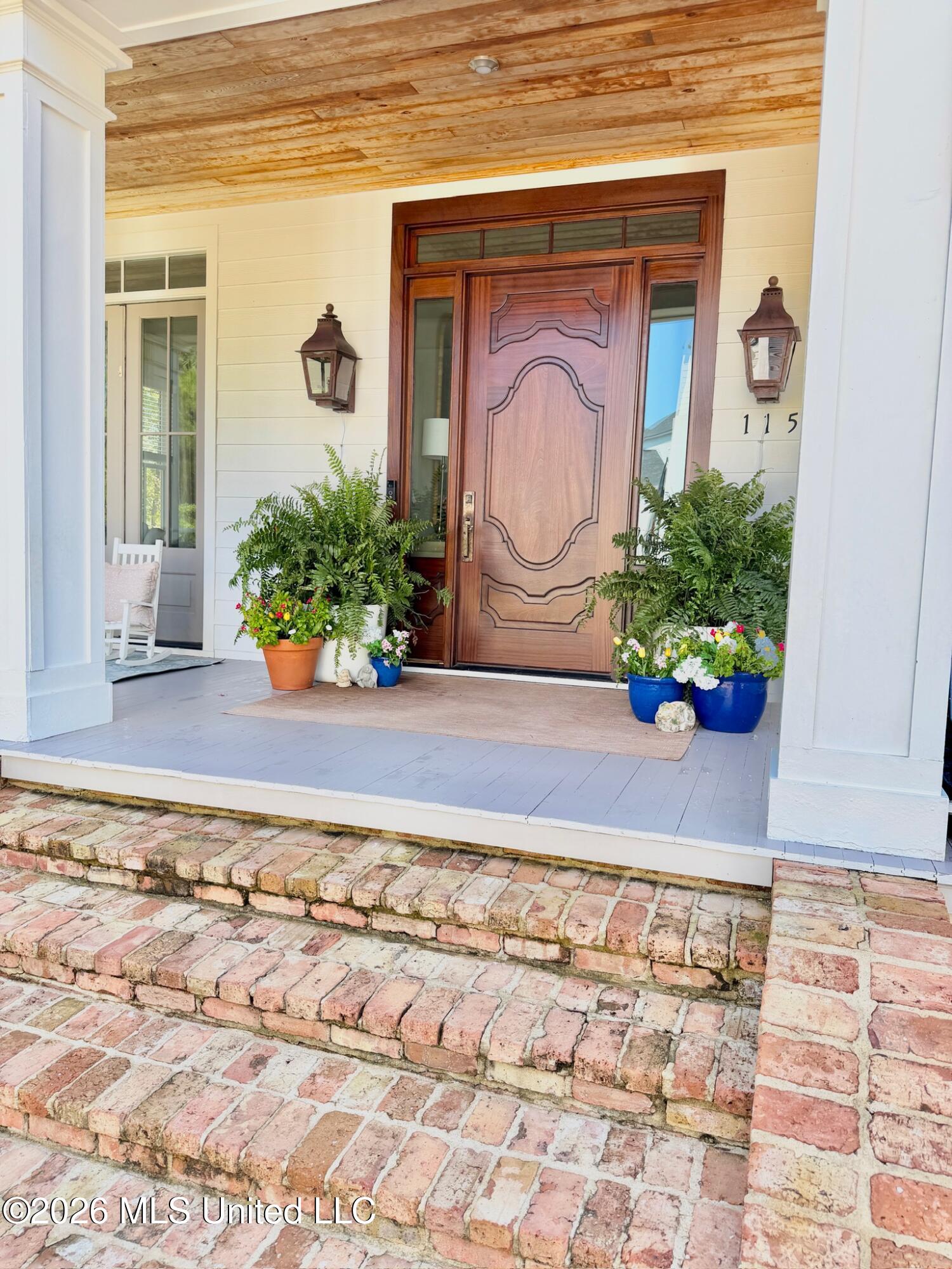115 Republic Street Property Photo 4