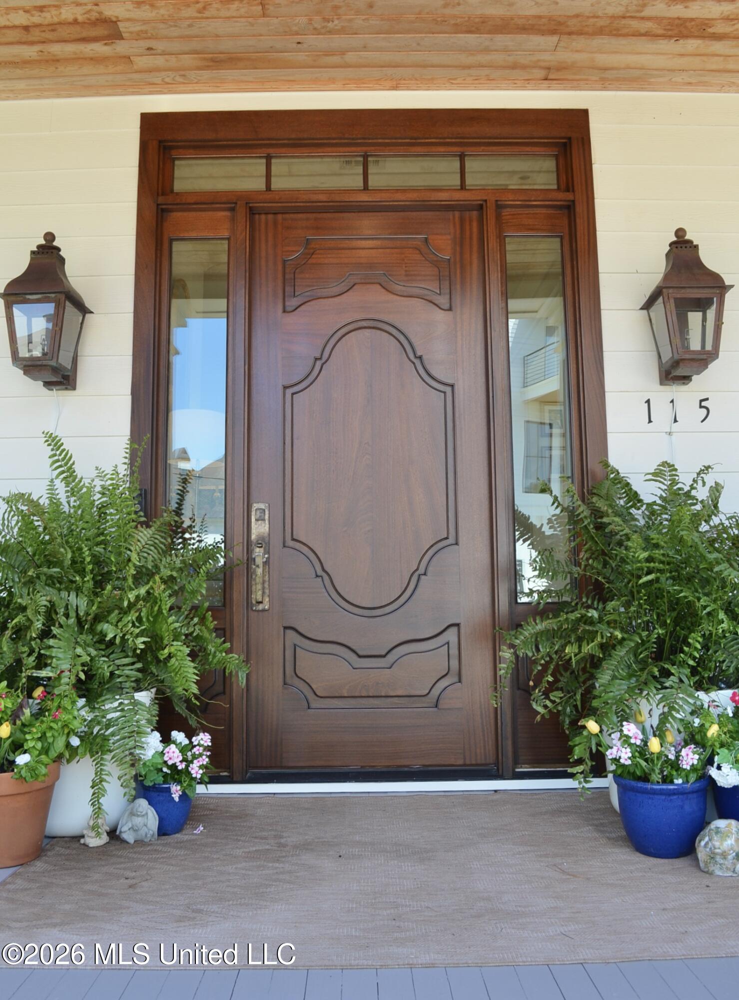115 Republic Street Property Photo 6