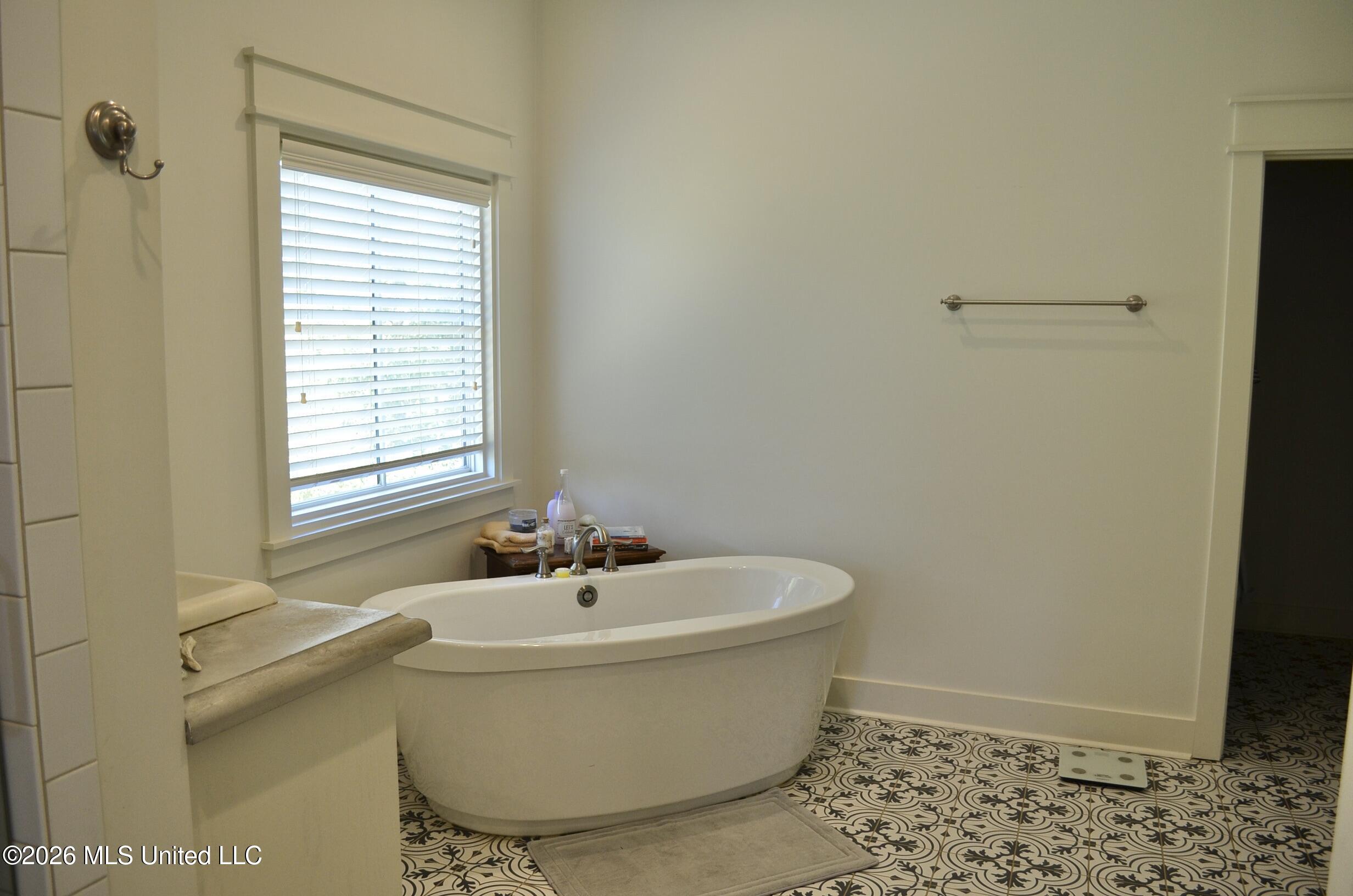 115 Republic Street Property Photo 42