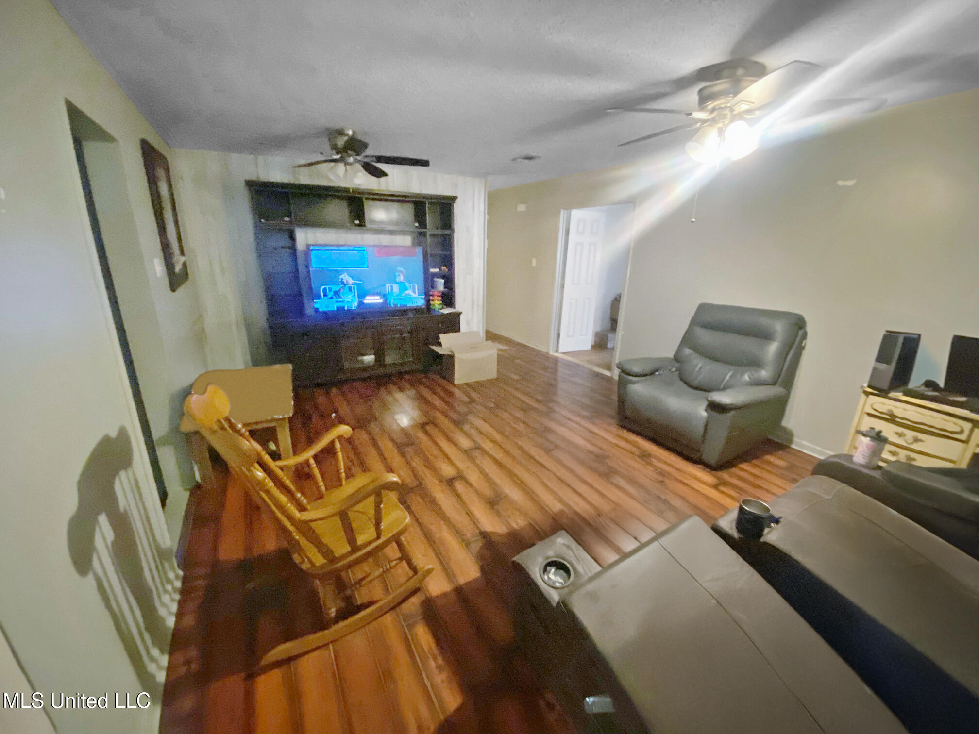 170 Belaire Drive Property Photo 2