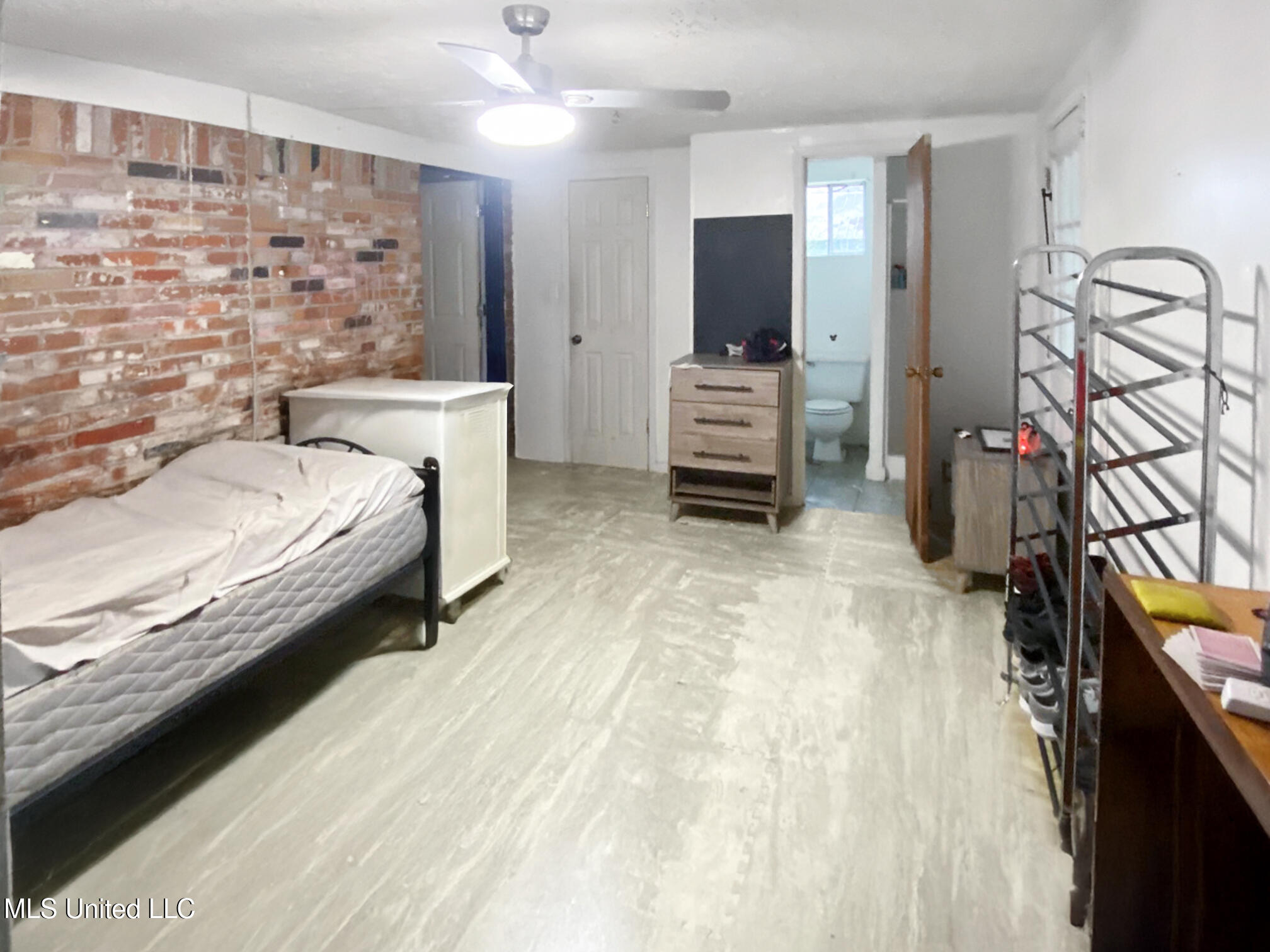 170 Belaire Drive Property Photo 13