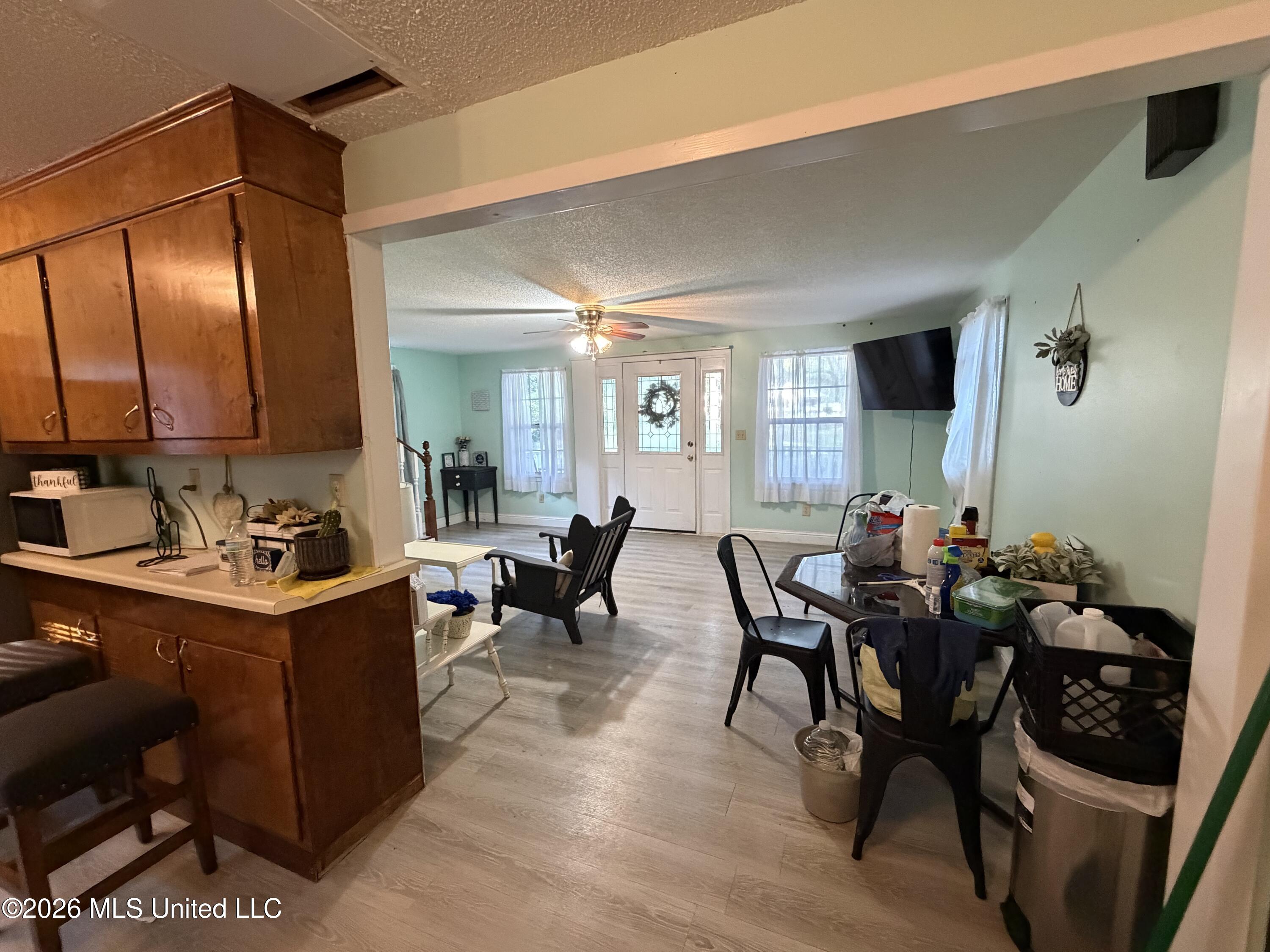 859 Mill Street Property Photo 7