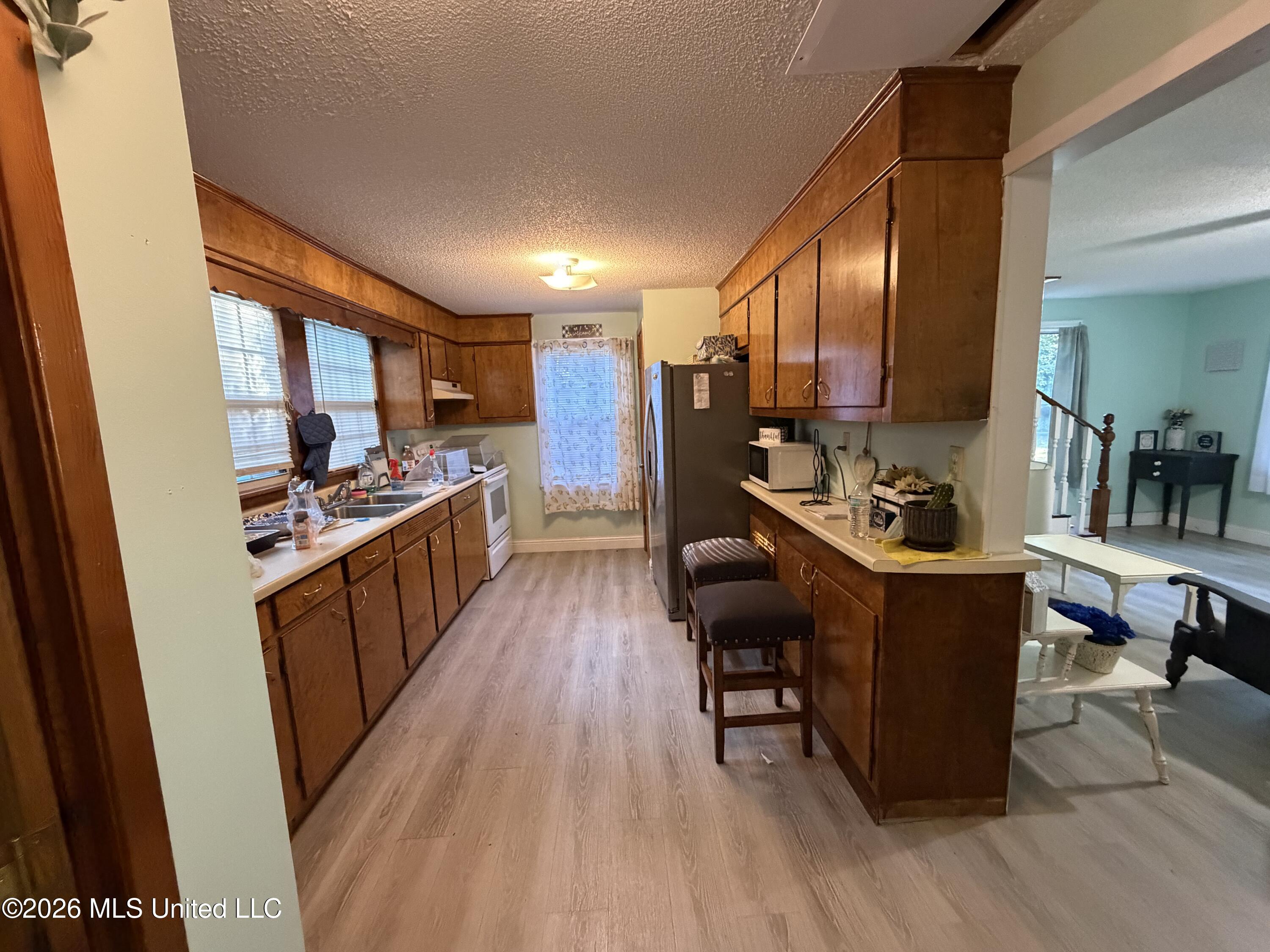 859 Mill Street Property Photo 8