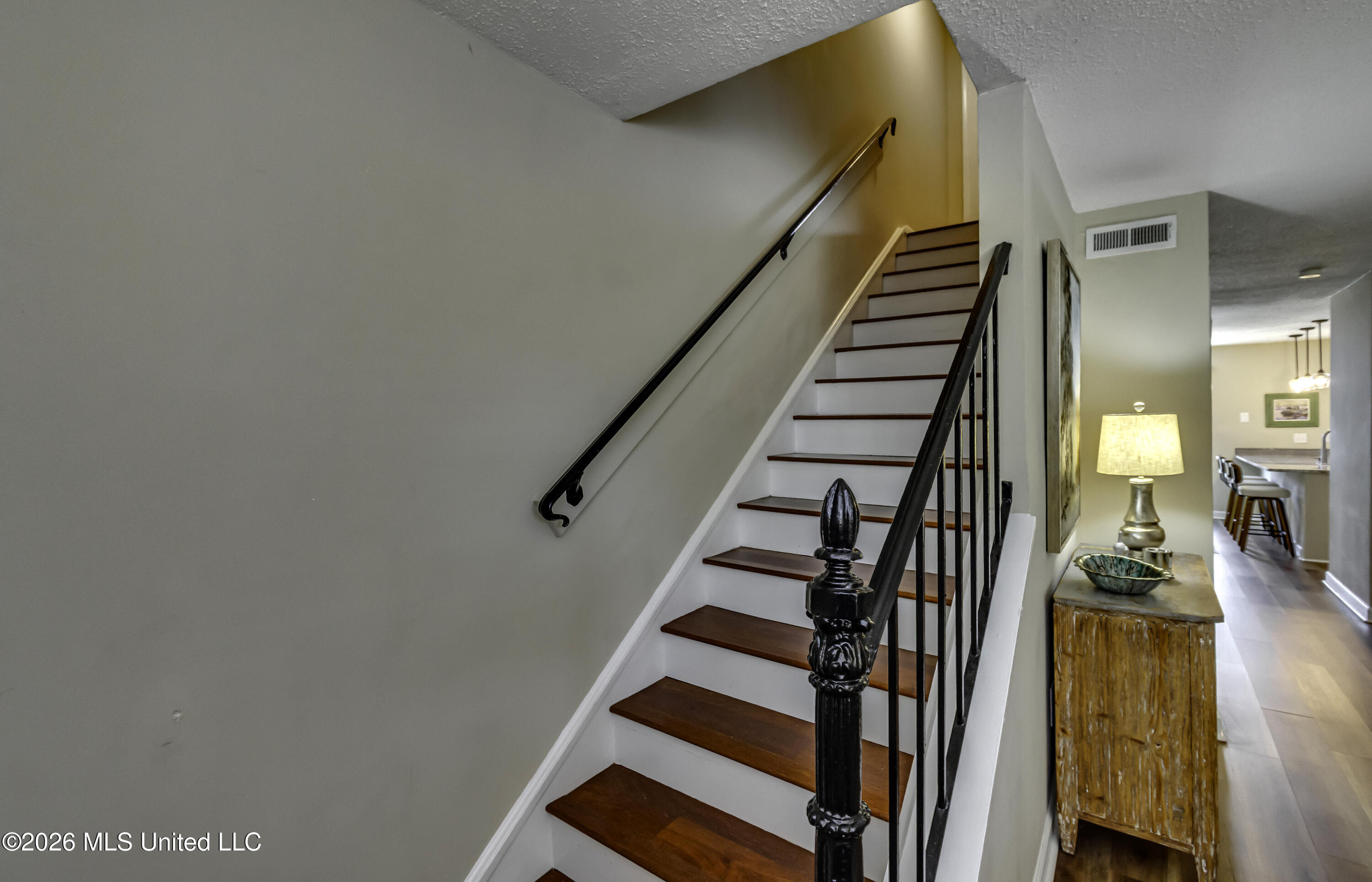 550 Post Road Property Photo 29