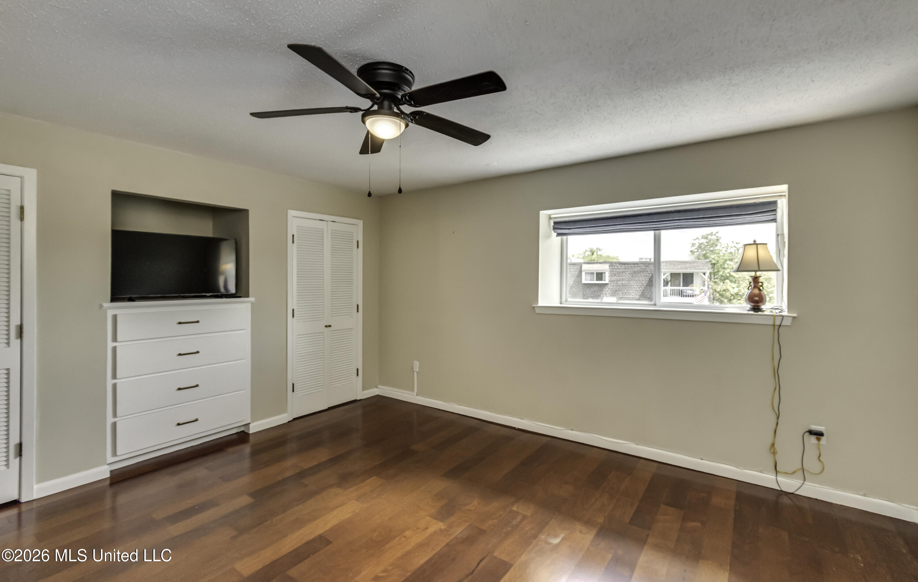 550 Post Road Property Photo 35