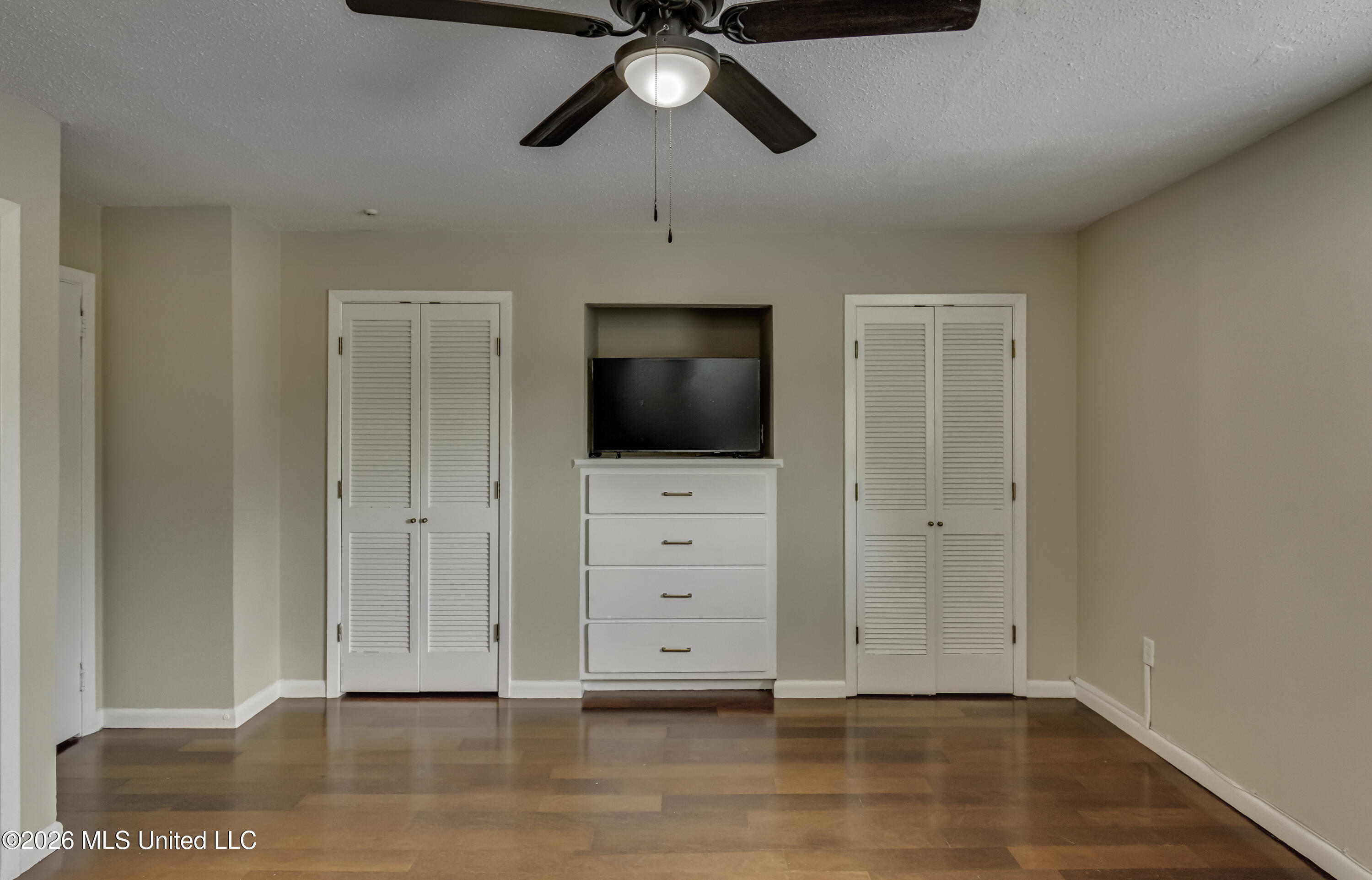 550 Post Road Property Photo 36
