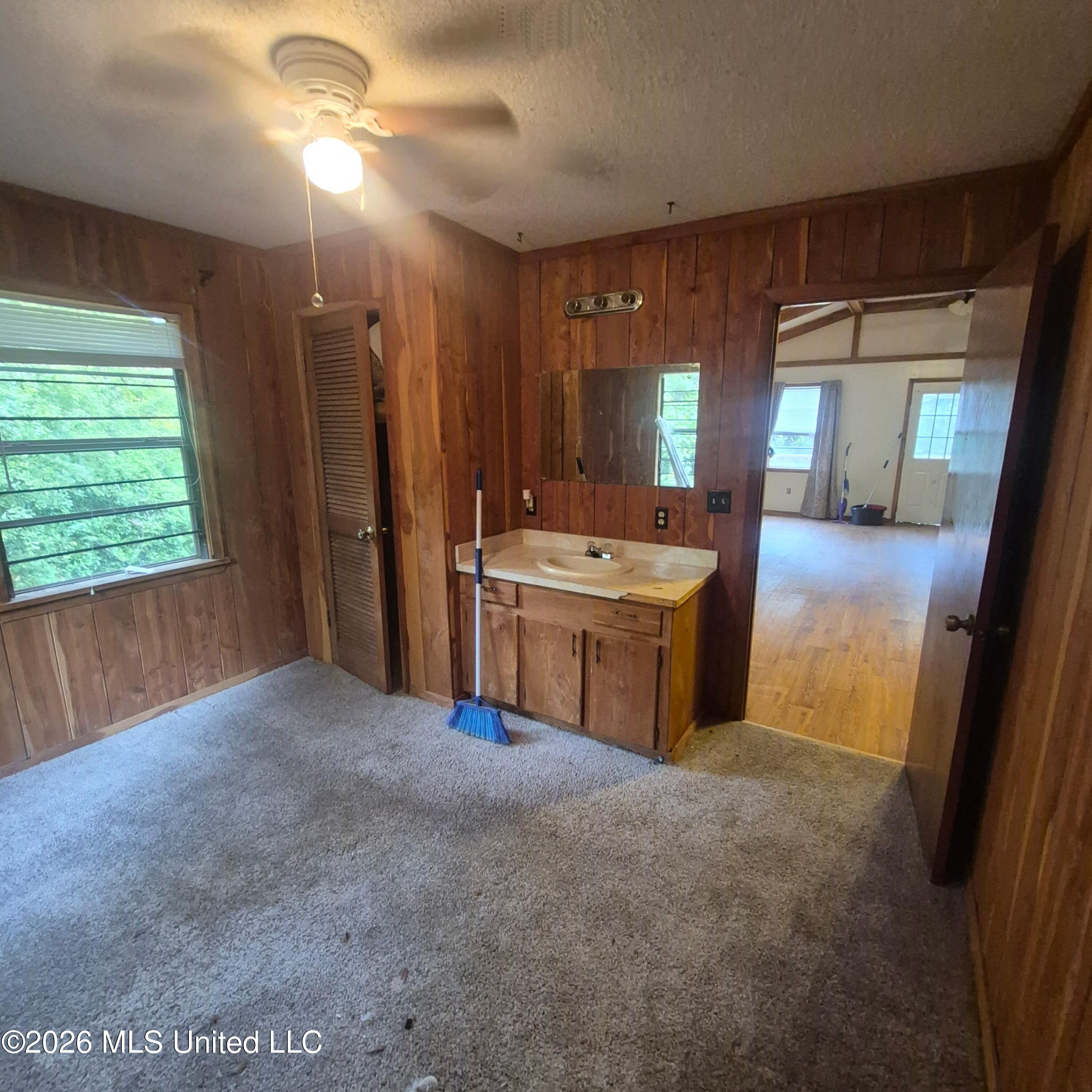 141 River Bend Road Property Photo 7