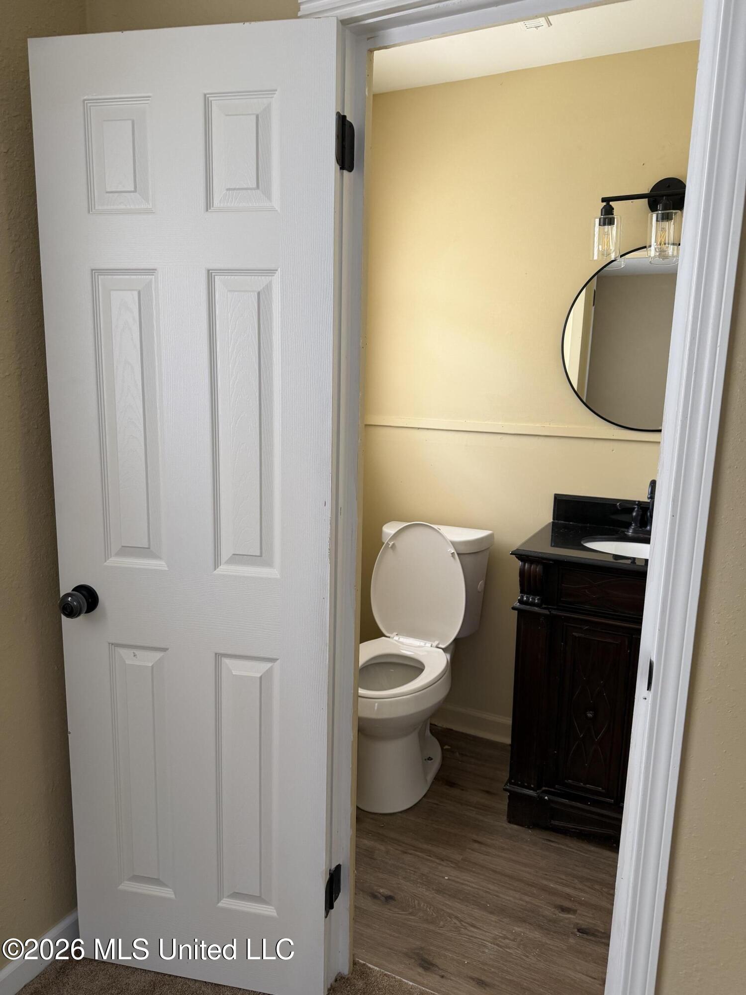 1577 Azalea Street Property Photo 9