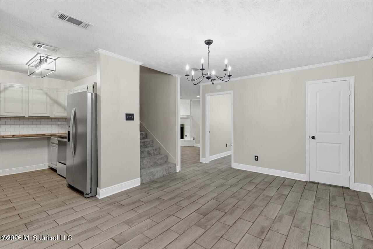 370 Lakeview Drive Property Photo 13
