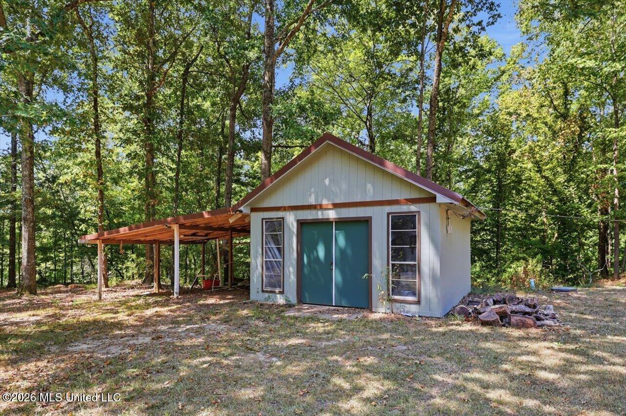370 Lakeview Drive Property Photo 31
