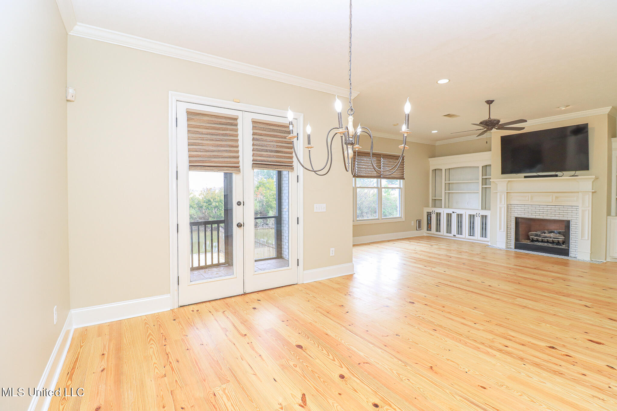 131 Southampton Circle Property Photo 6