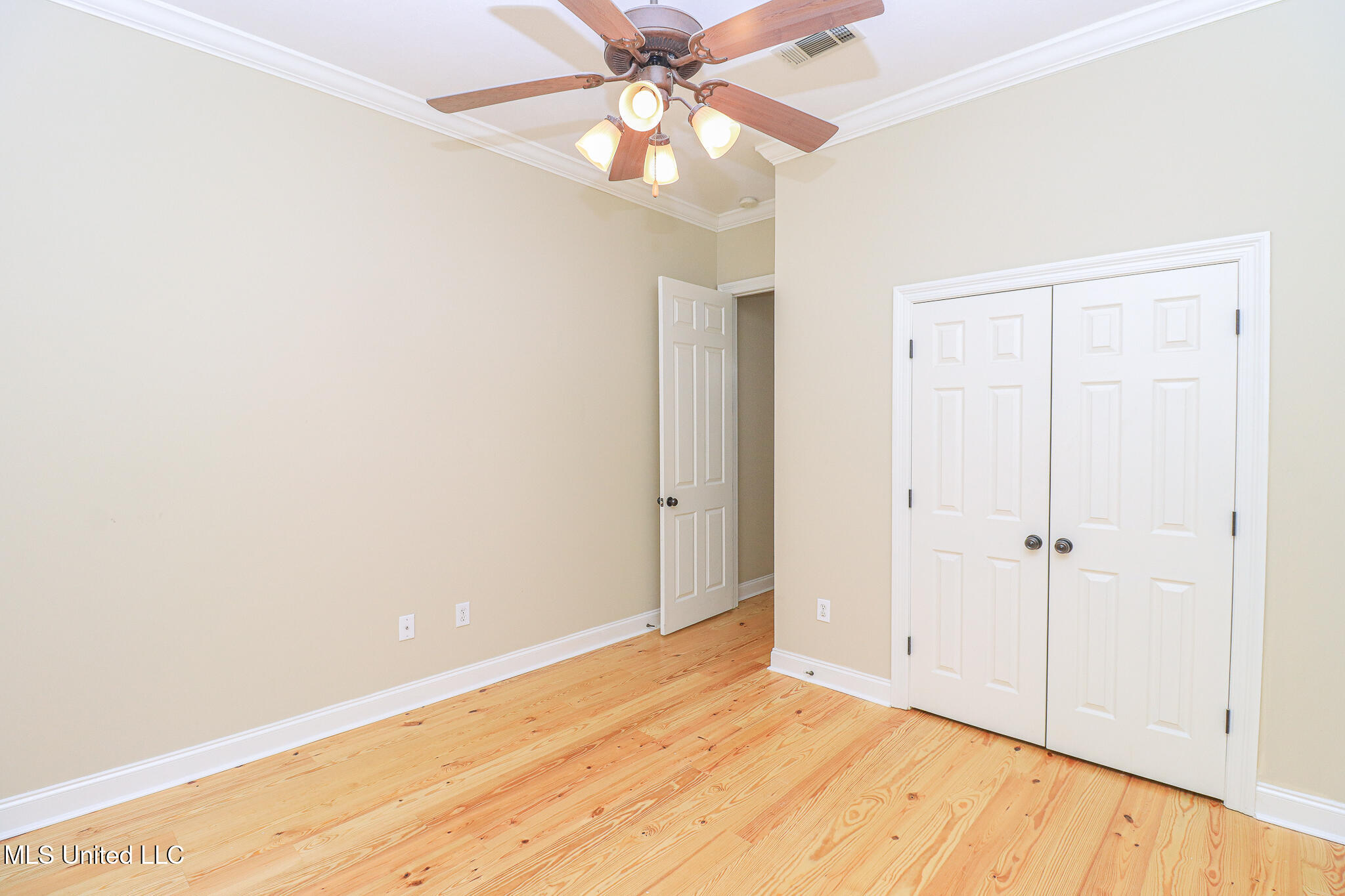 131 Southampton Circle Property Photo 13