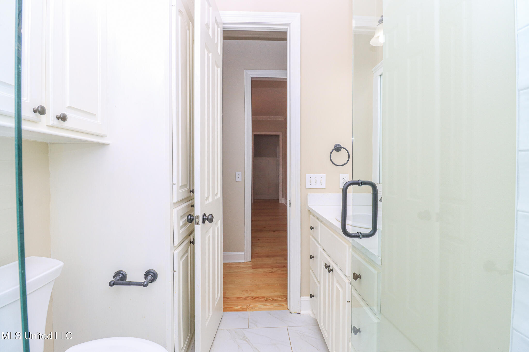 131 Southampton Circle Property Photo 17