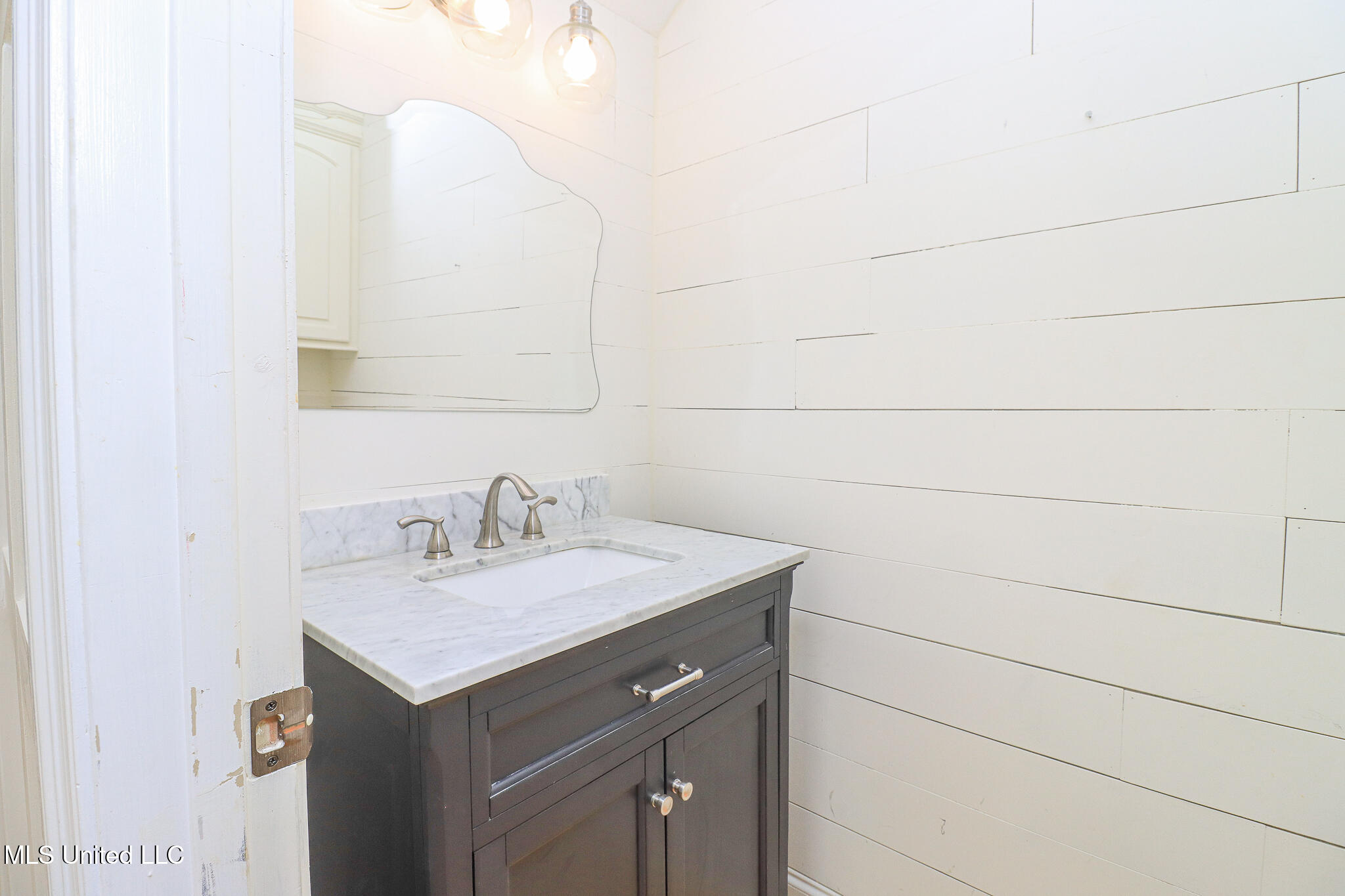 131 Southampton Circle Property Photo 25