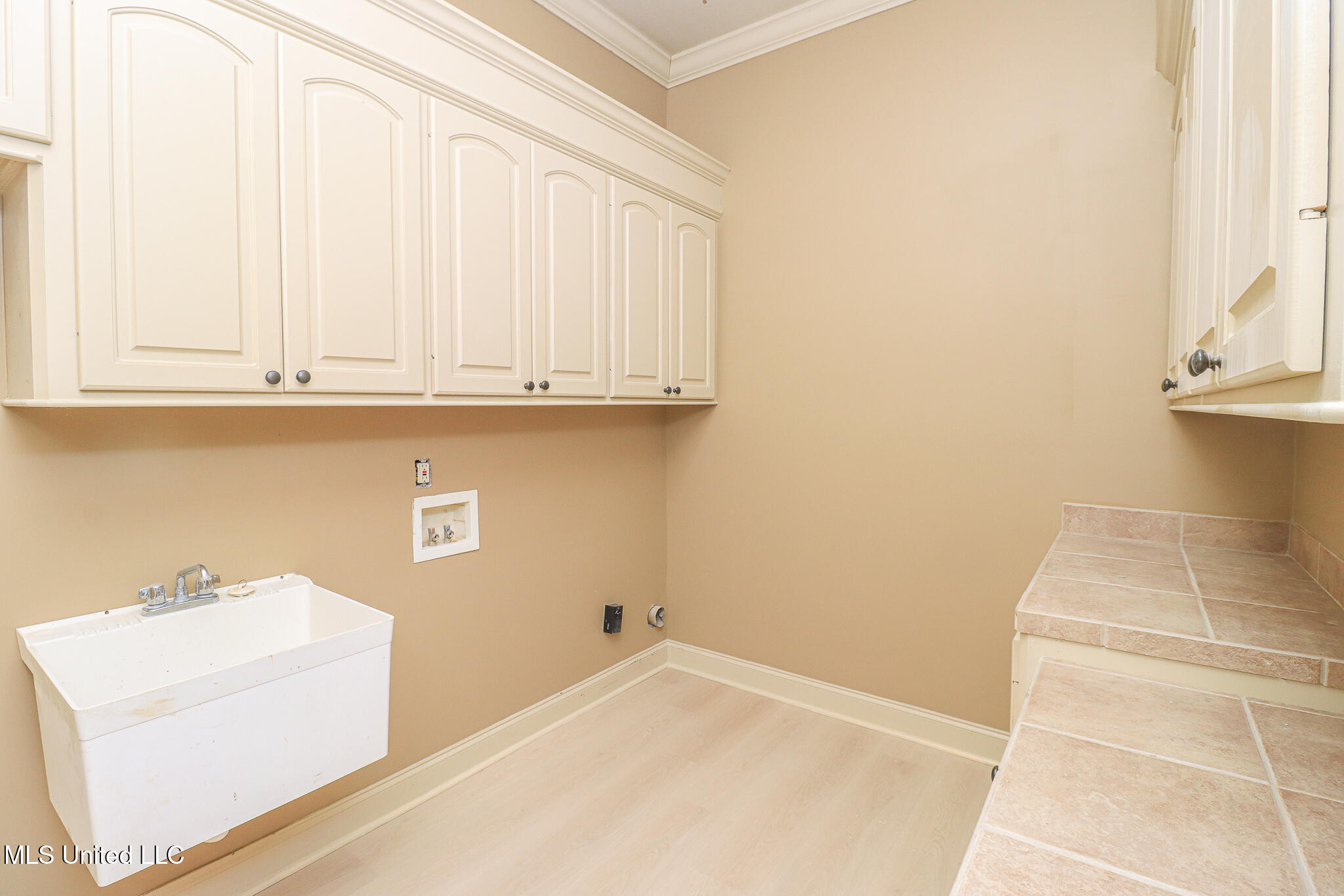 131 Southampton Circle Property Photo 29