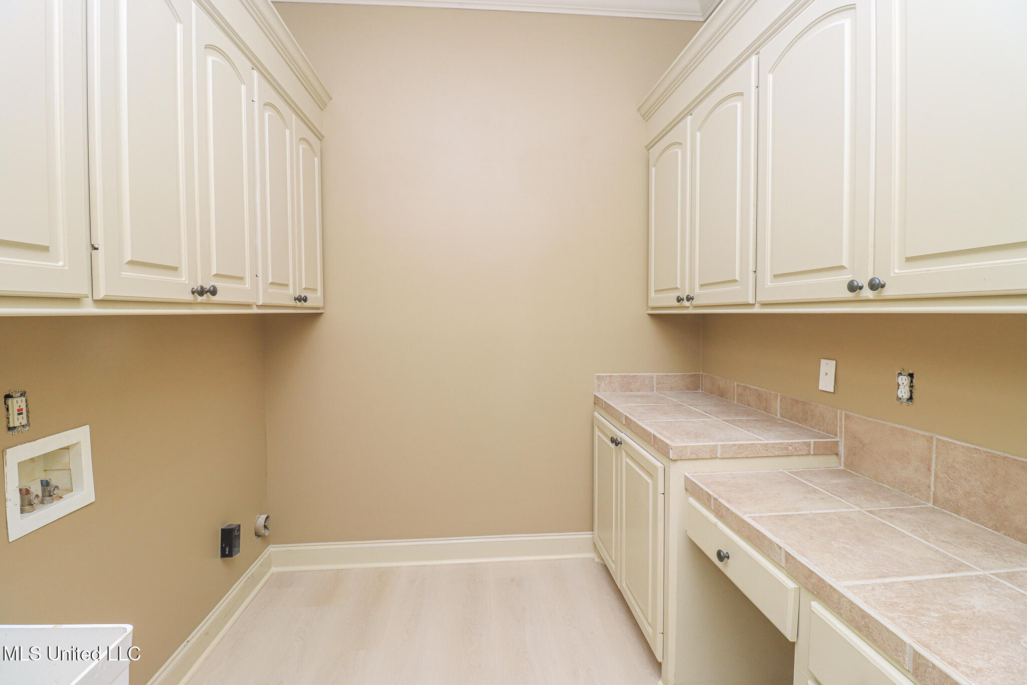 131 Southampton Circle Property Photo 31