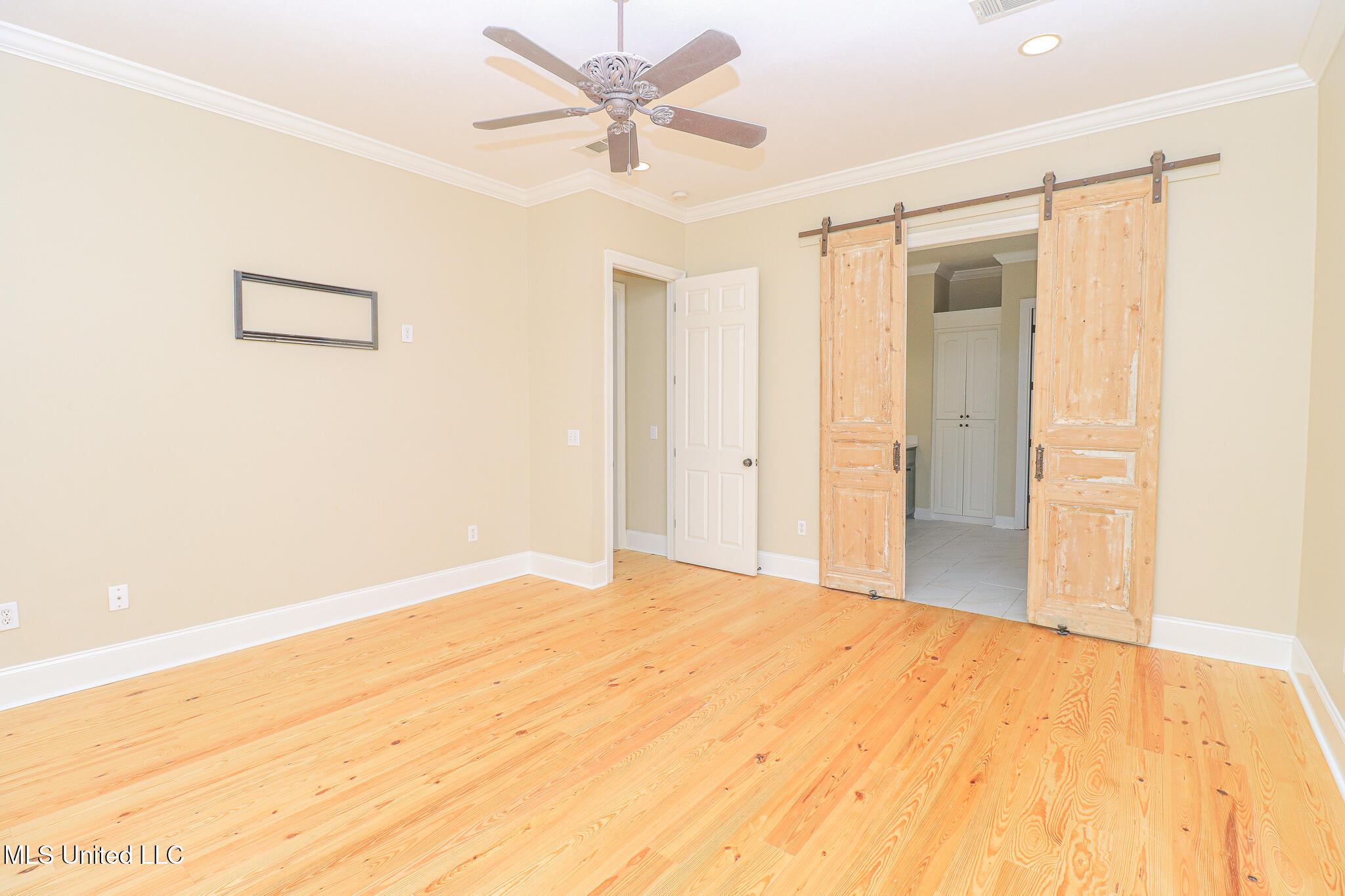 131 Southampton Circle Property Photo 33