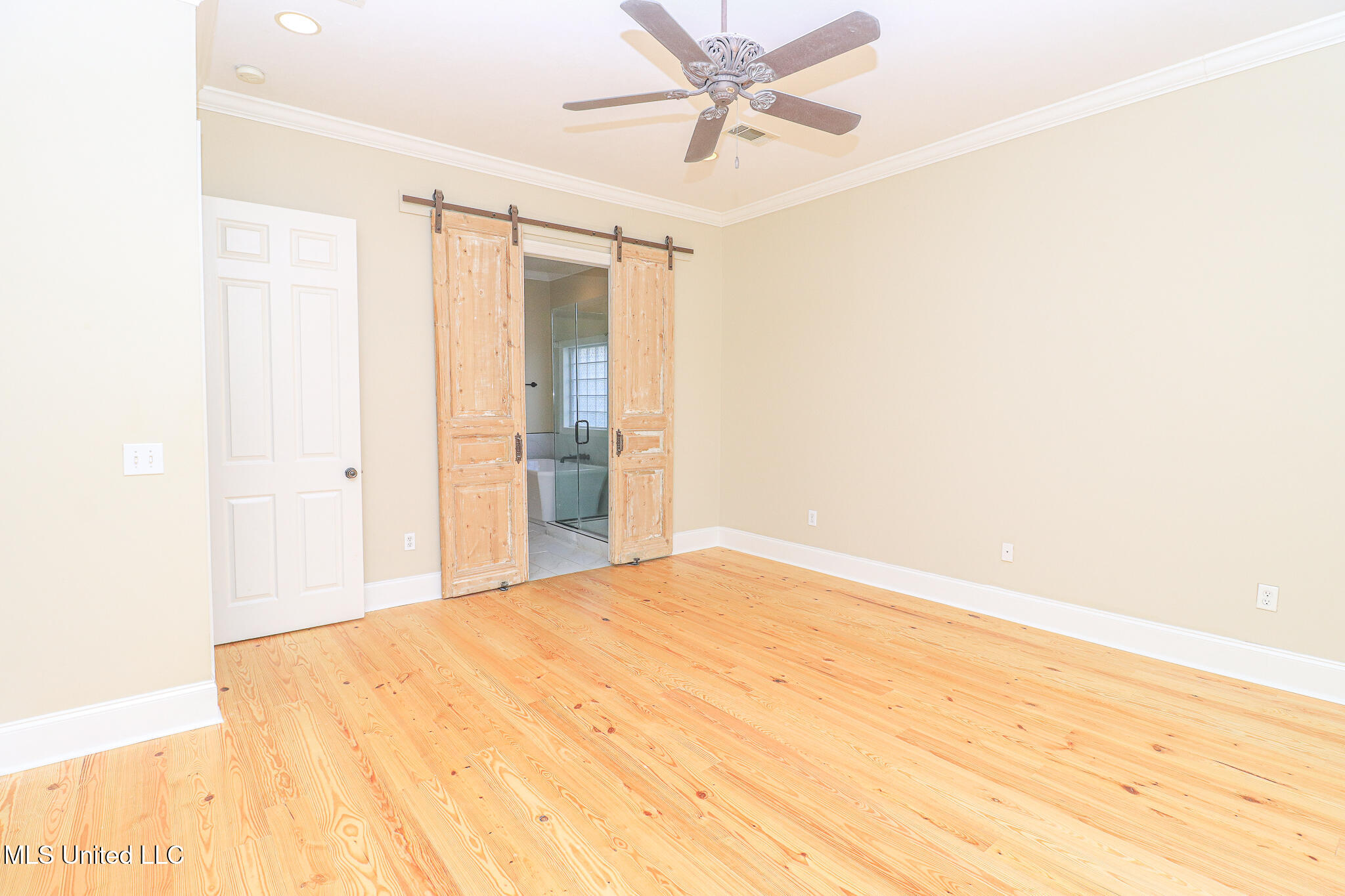 131 Southampton Circle Property Photo 35