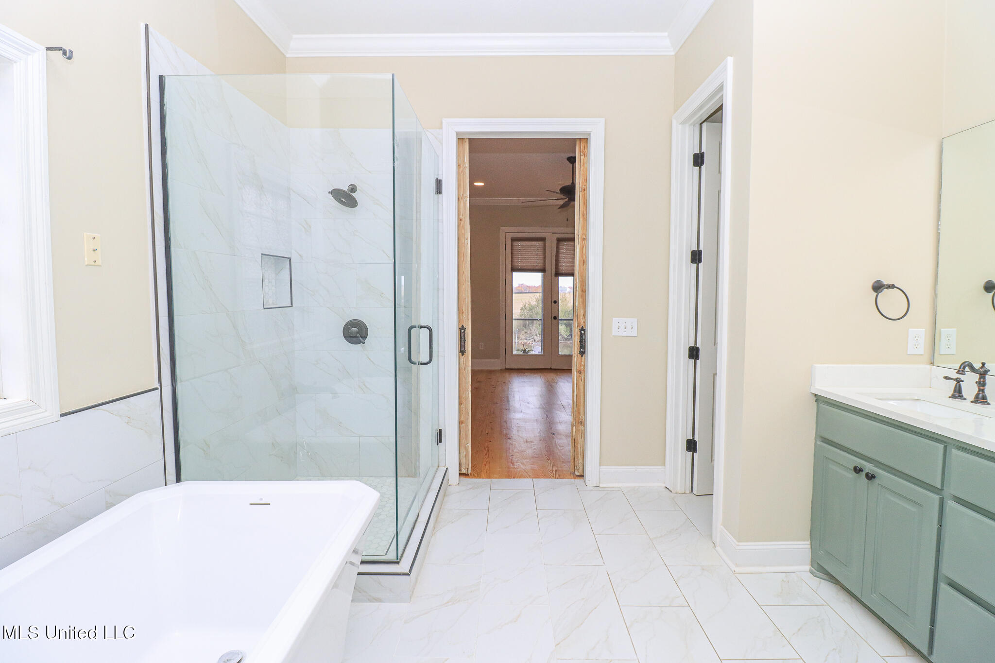 131 Southampton Circle Property Photo 40