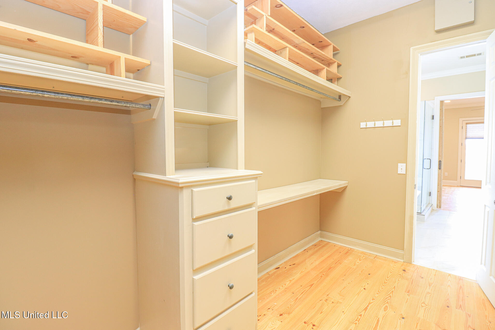 131 Southampton Circle Property Photo 43