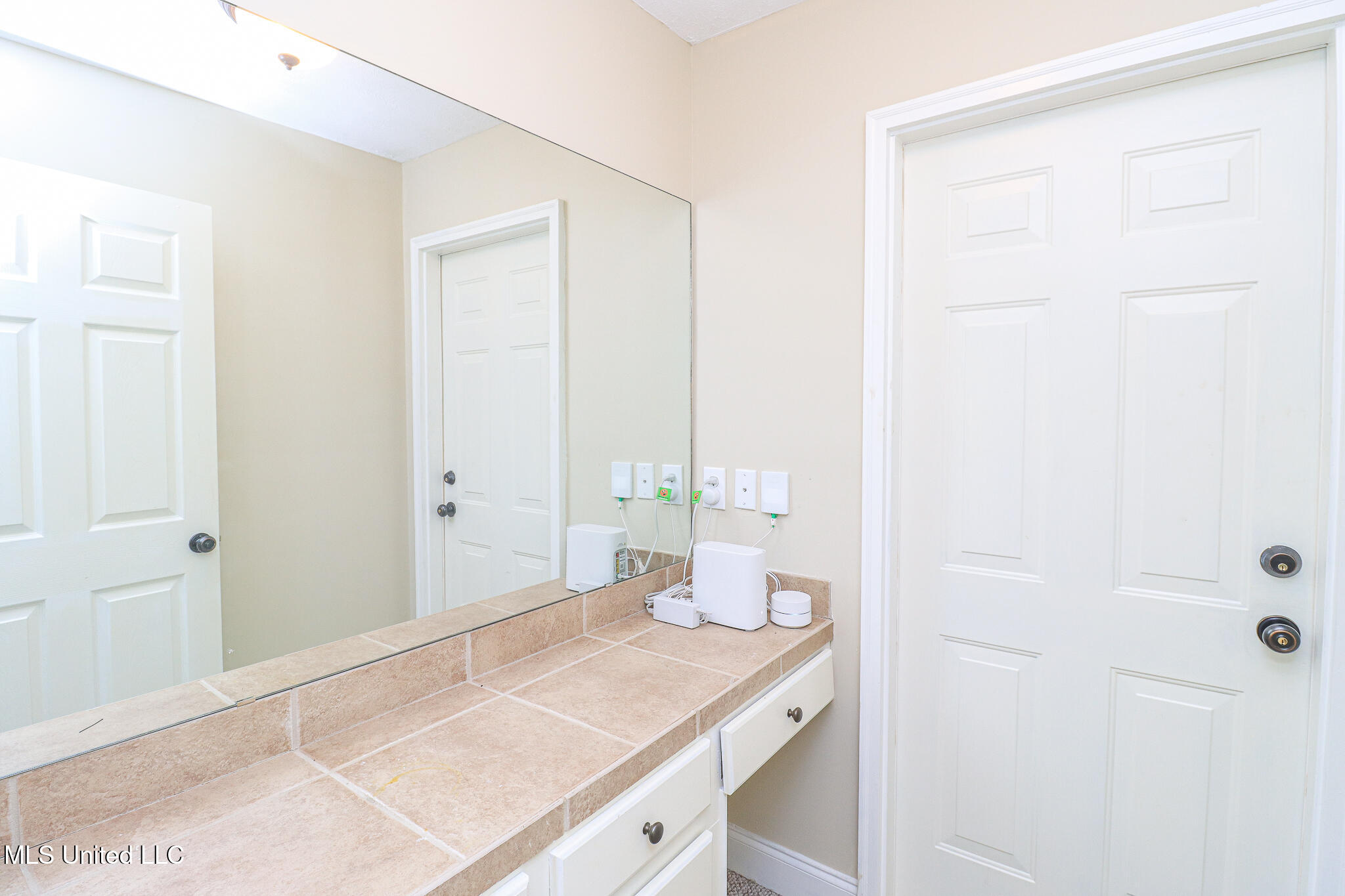 131 Southampton Circle Property Photo 51