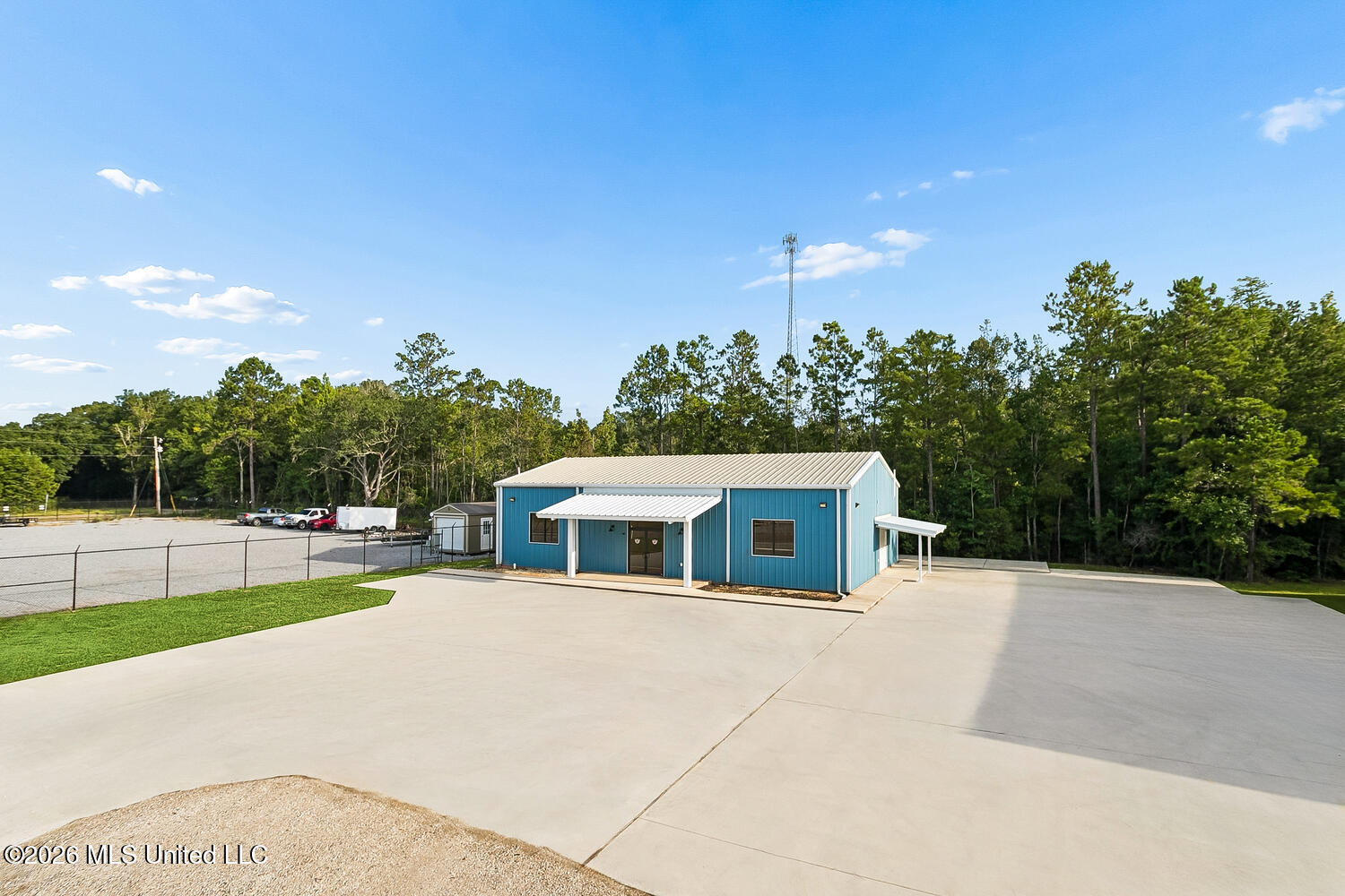 106 Haydon Oaks Drive Property Photo 2
