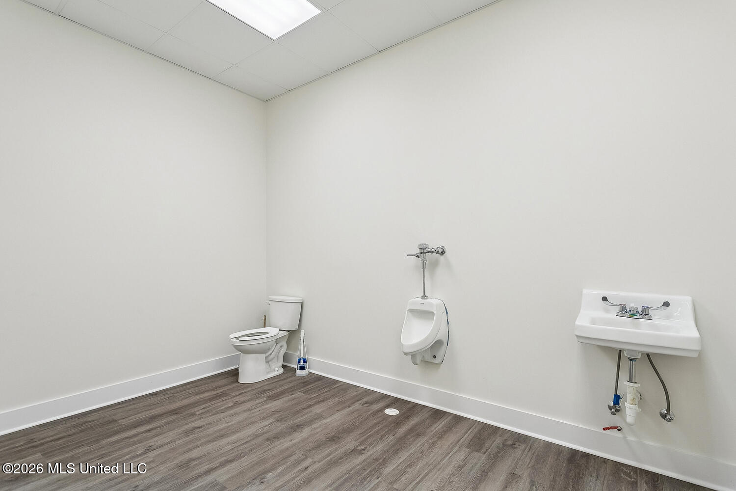 106 Haydon Oaks Drive Property Photo 15