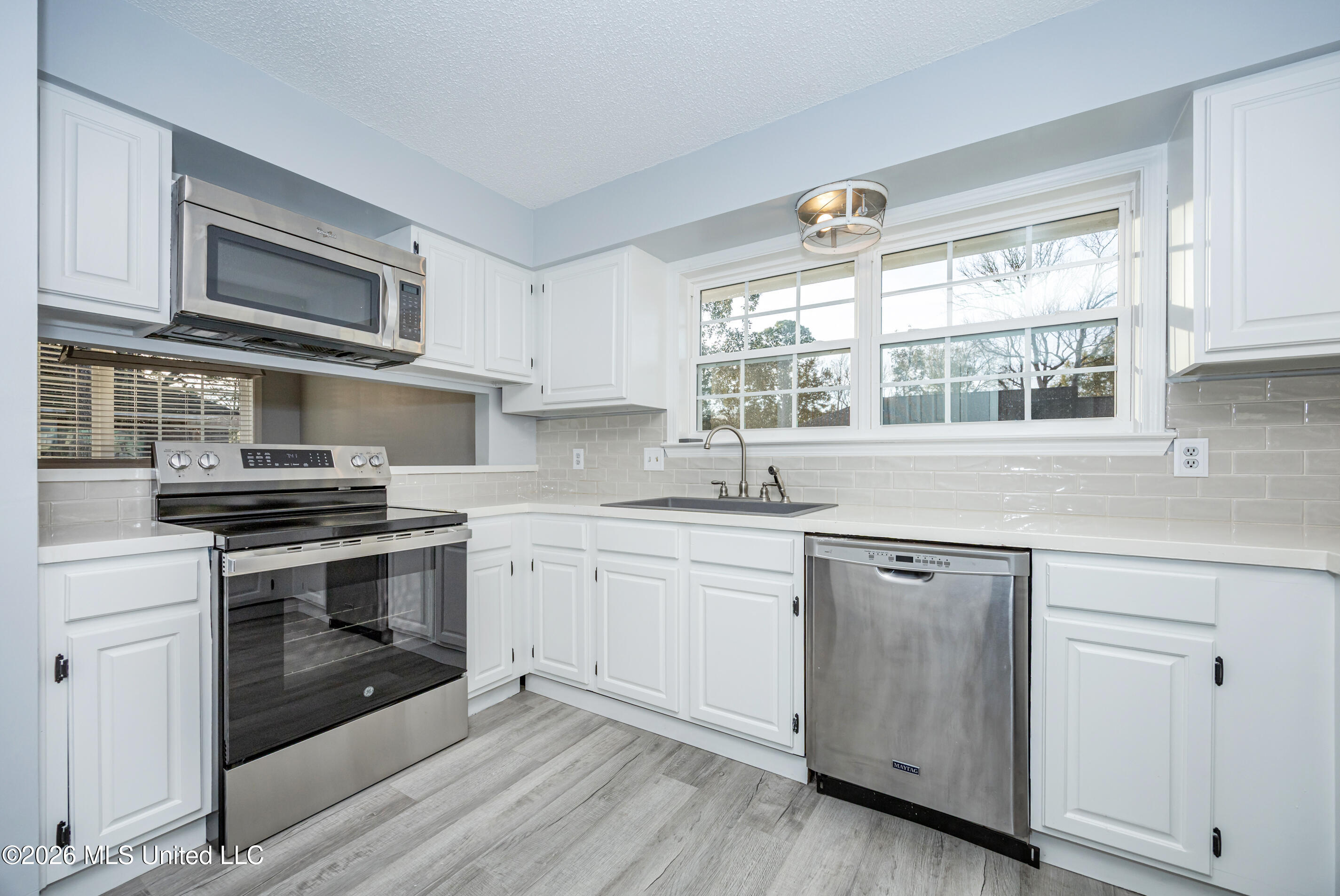 9229 Point Aux Chenes Road Property Photo 19