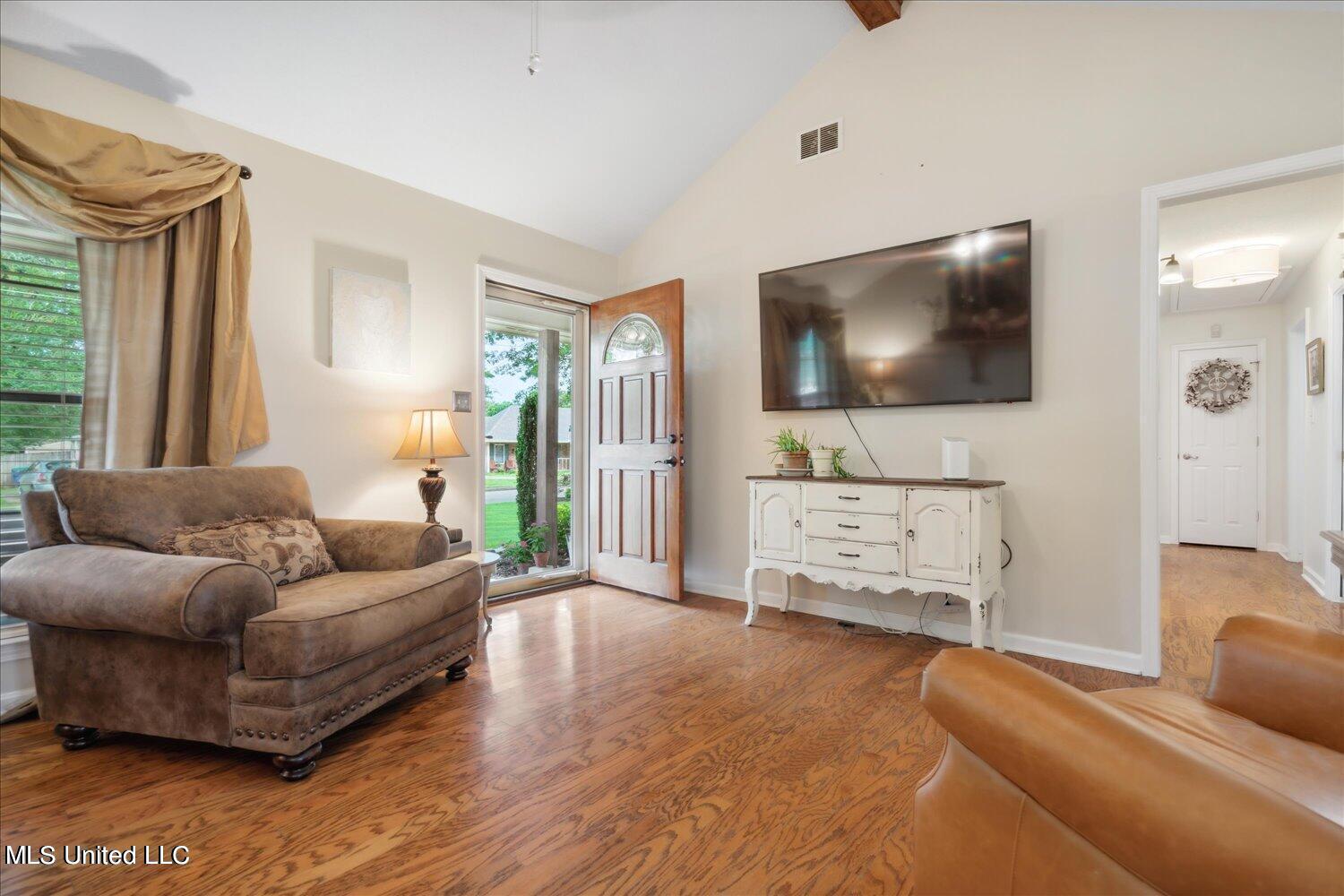 6772 Ashland Drive Property Photo 3