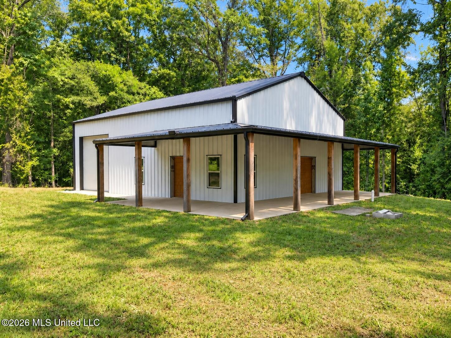 12718 Pittman Road Property Photo 2
