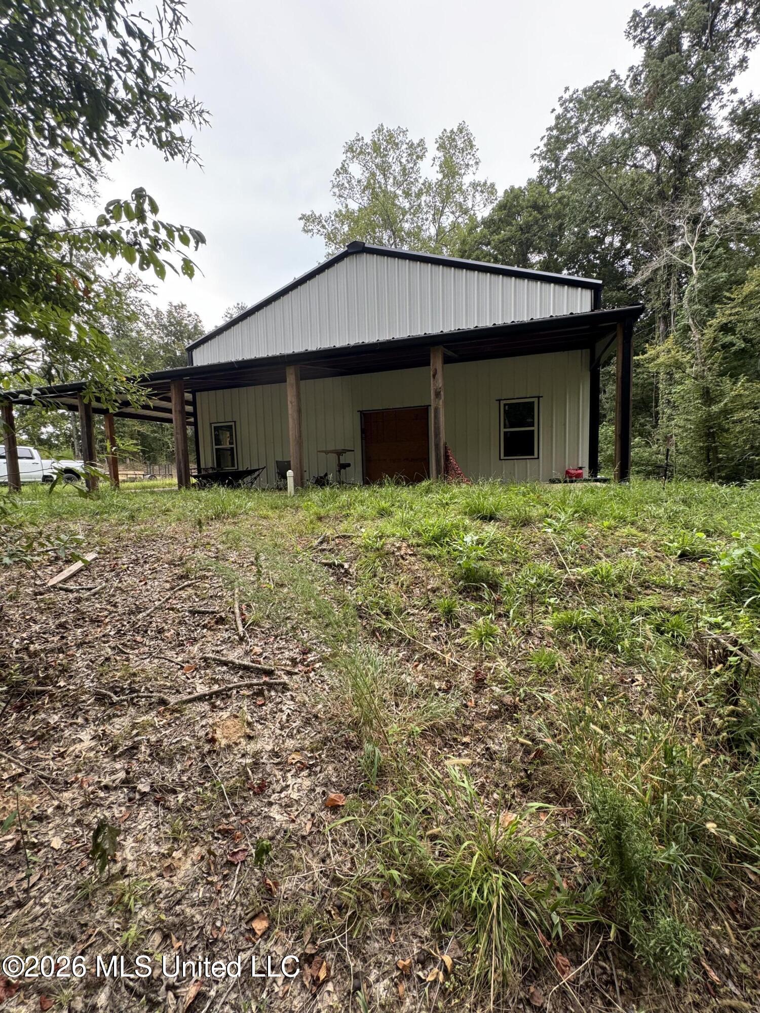 12718 Pittman Road Property Photo 4
