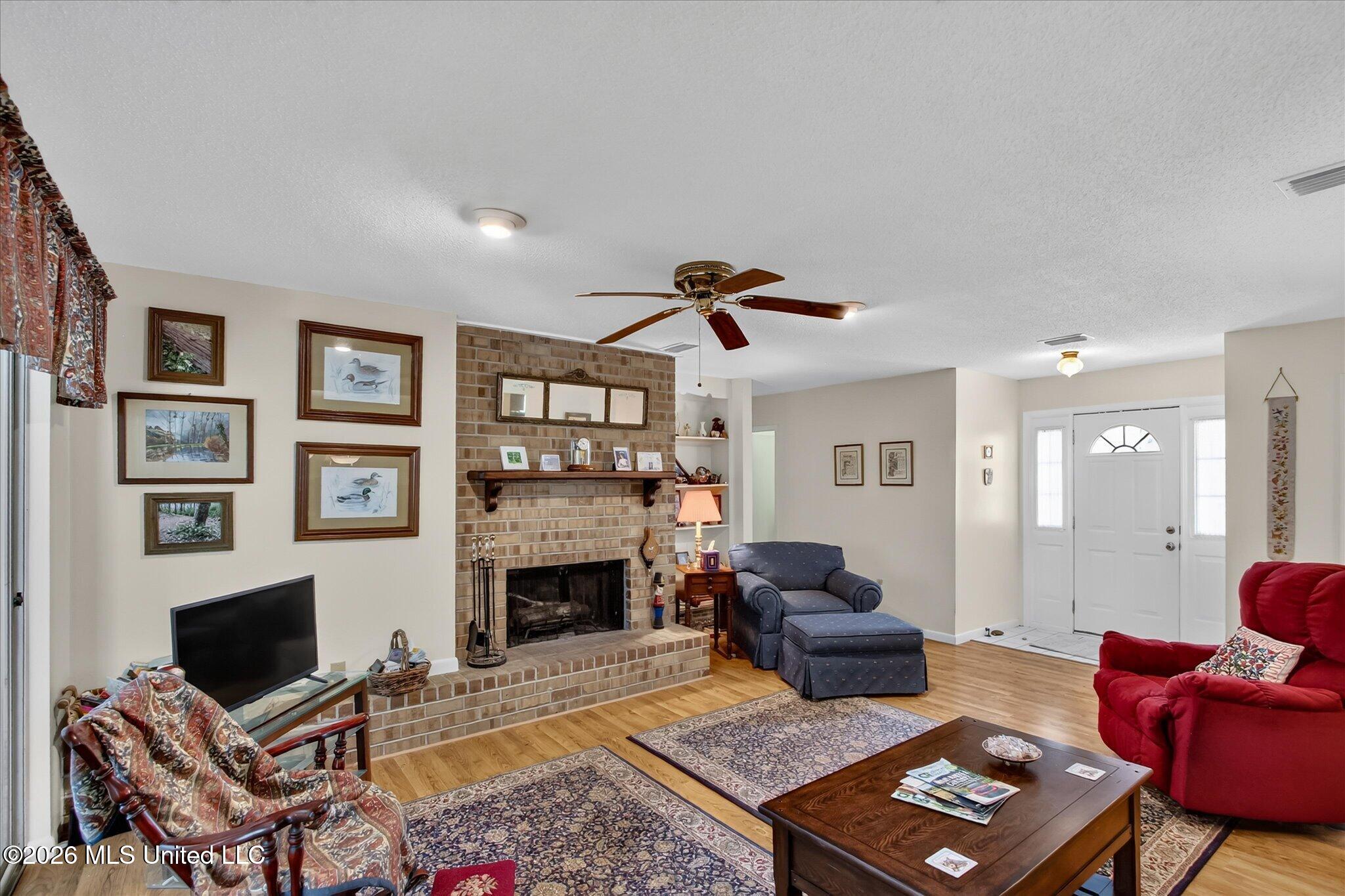 8717 Pine Ridge Boulevard Property Photo 3